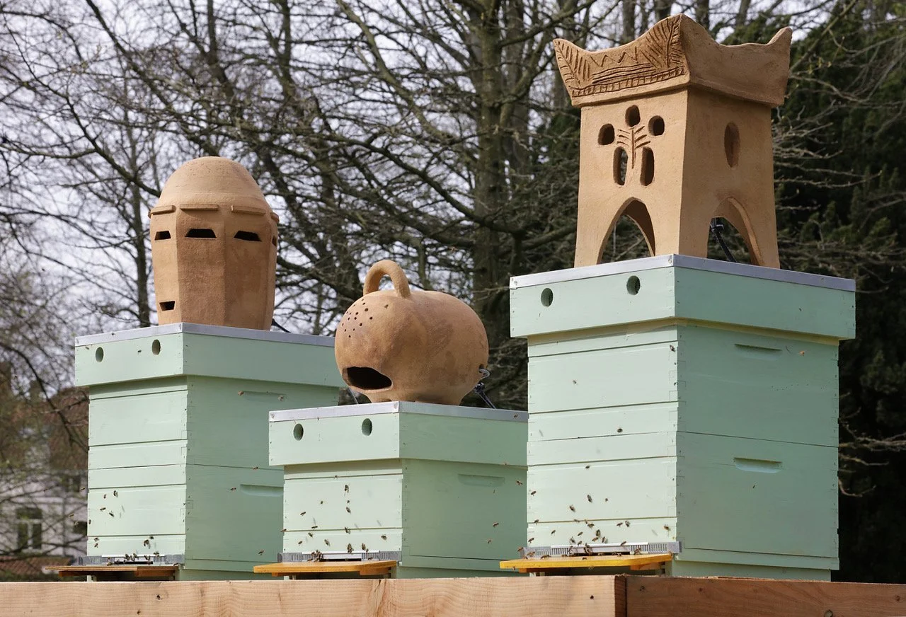 Firesong for the bees, a tree of clay, Mariana Castillo Deball, Bruges Triennial 2024 © Filip Dujardin