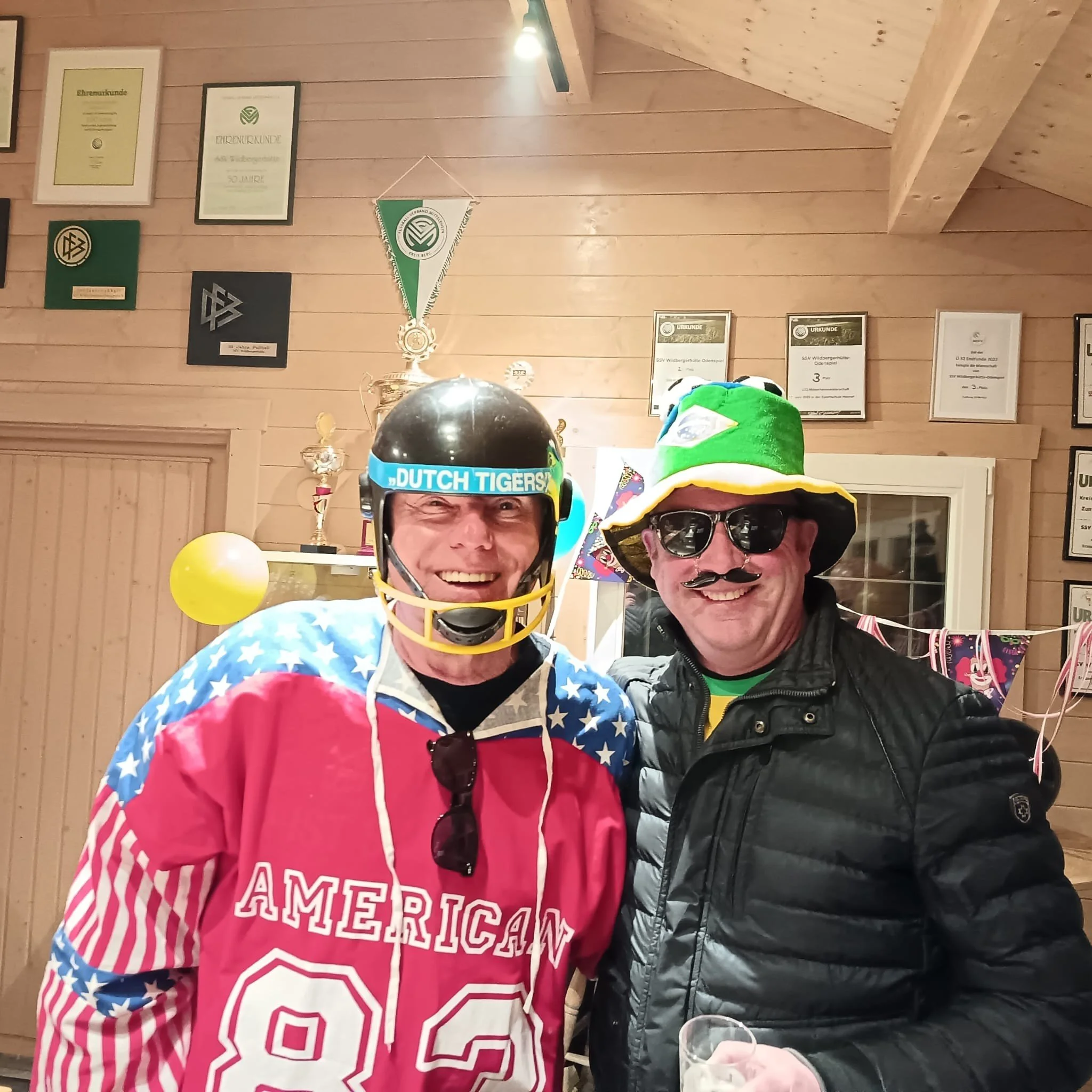 KOstümwettbewerb die erste …