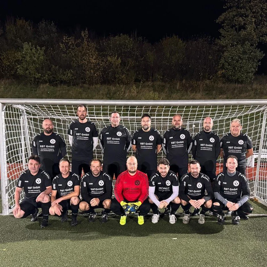 Ü32 belegt sehr guten 2. Platz bei Legendenturnier 