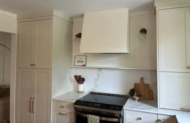 An image of a kitchen