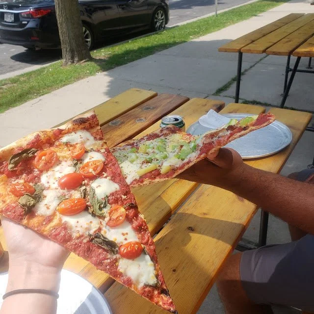 classic-slice-pizza-bay-view-Milwaukee