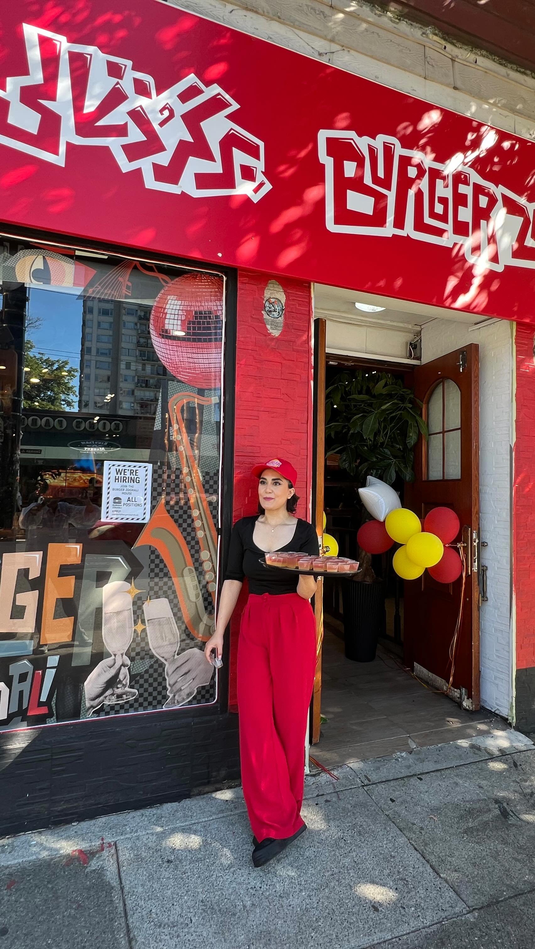 🌸 Flower came, flower came٫and Burger Zoghali came too!
The good weather, the spring breeze, and the blooms are finally here😍and what could be better than Burger Zoghali arriving downtown too?
We’re ready to light it up, serve you the best