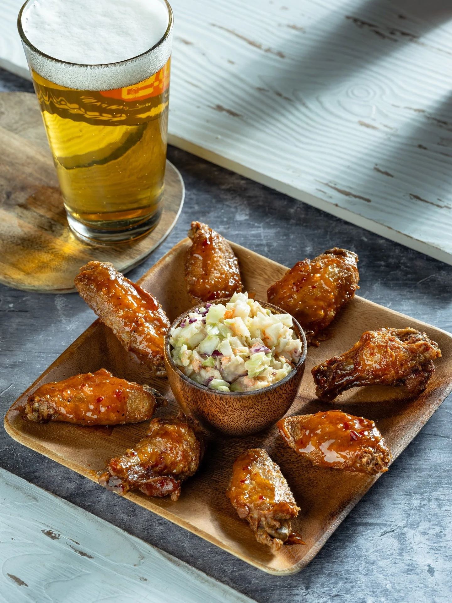 Dry wings
Wet wings
Love at first bite😋
#burger#burgerzoghali #wings #drywings #wetwings #denmanstreet #englishbay #northvancouverbc #vancouverrestaurants