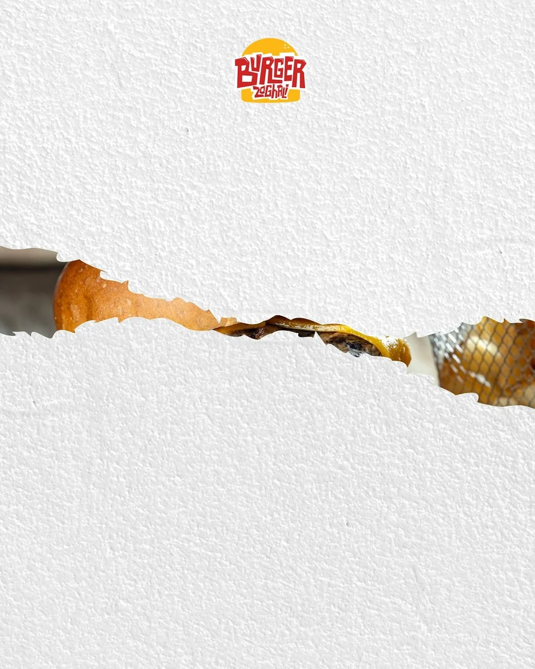 Happiness is hidden in every bite🍔