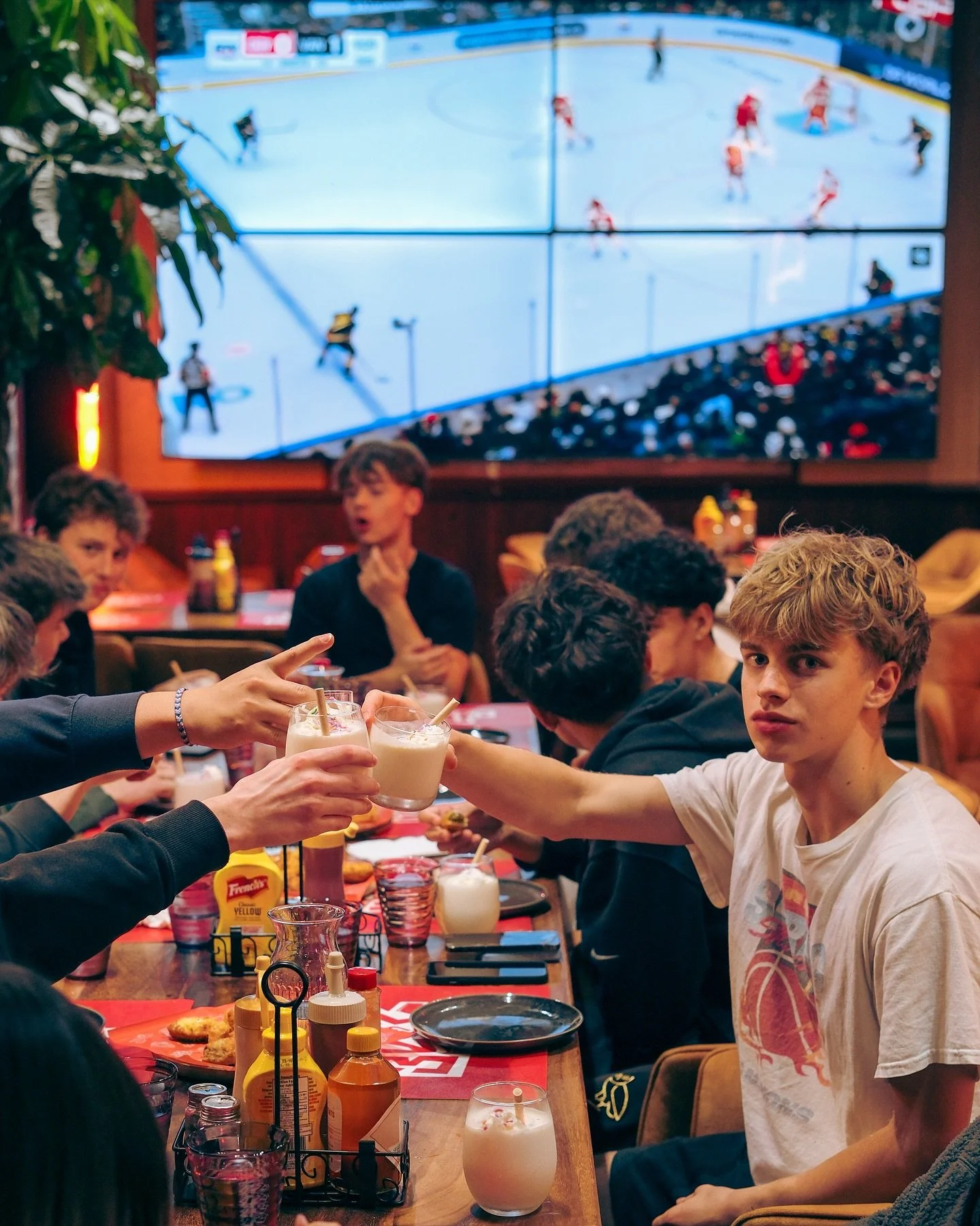 Game on🏒🥤🍺

Enjoy one free beer or milkshake of your choice every time the Canucks play!