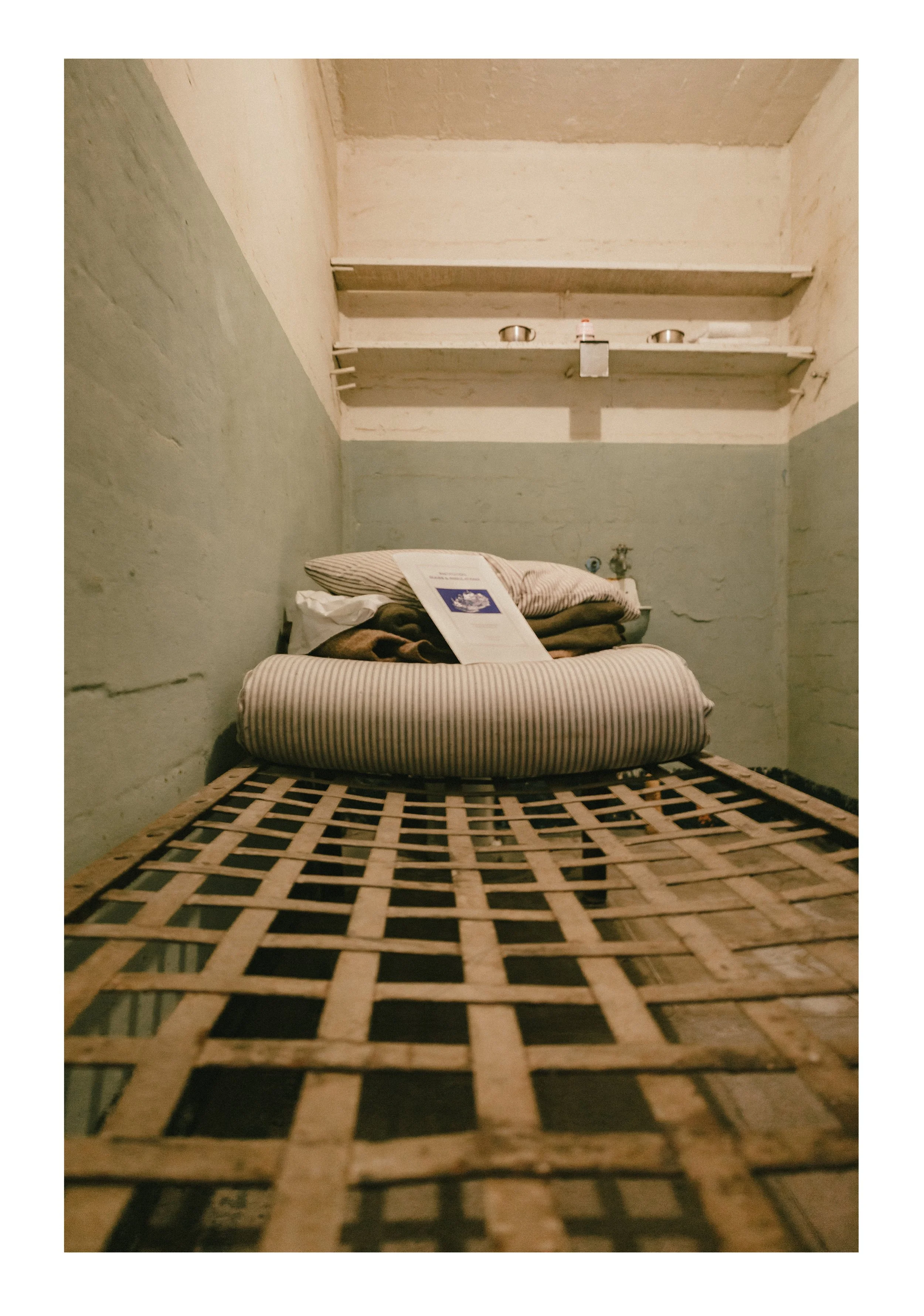COMMON CELL BED.jpg
