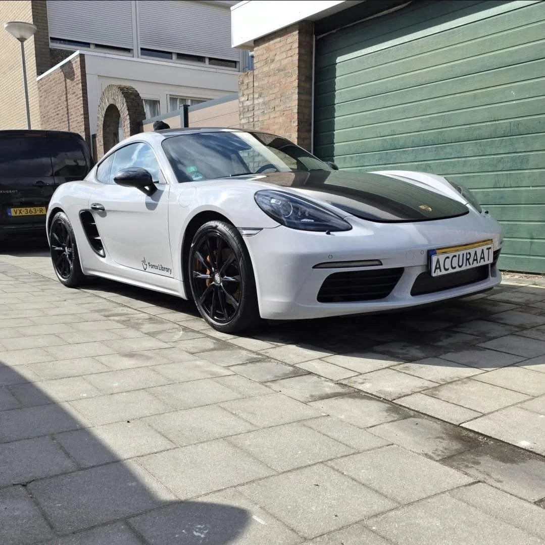 Porsche Cayman 718