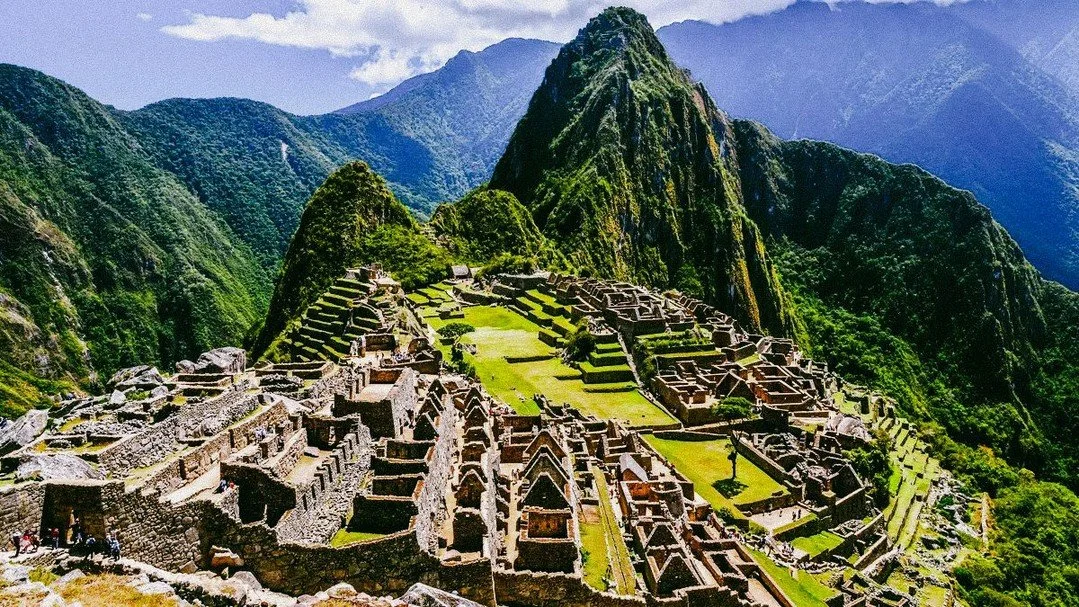 Escape to Peru this Easter Weekend 🇵🇪 ⛰️ Immerse yourself in a slower, more spiritual journey. Enjoy cooler days, fewer crowds, and Peru&rsquo;s most breathtaking landscapes, from Arequipa to the Sacred Valley and Machu Picchu, for moments of adven