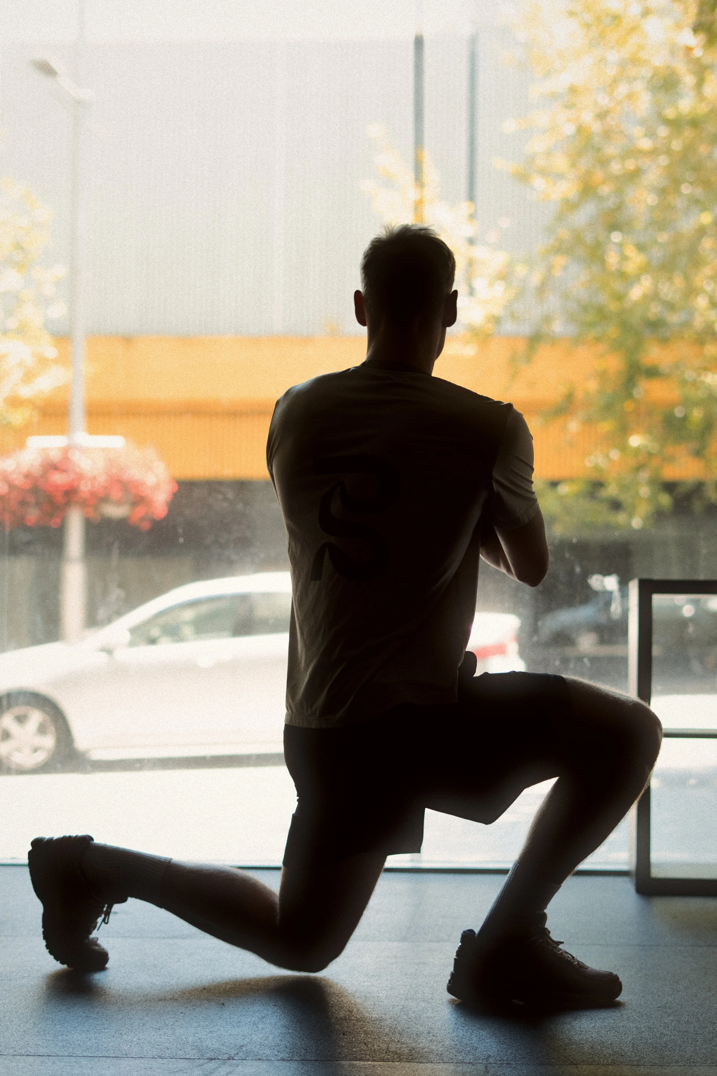 Back in Motion: How an Exercise Physiologist Rehabilitates Lower Back Pain