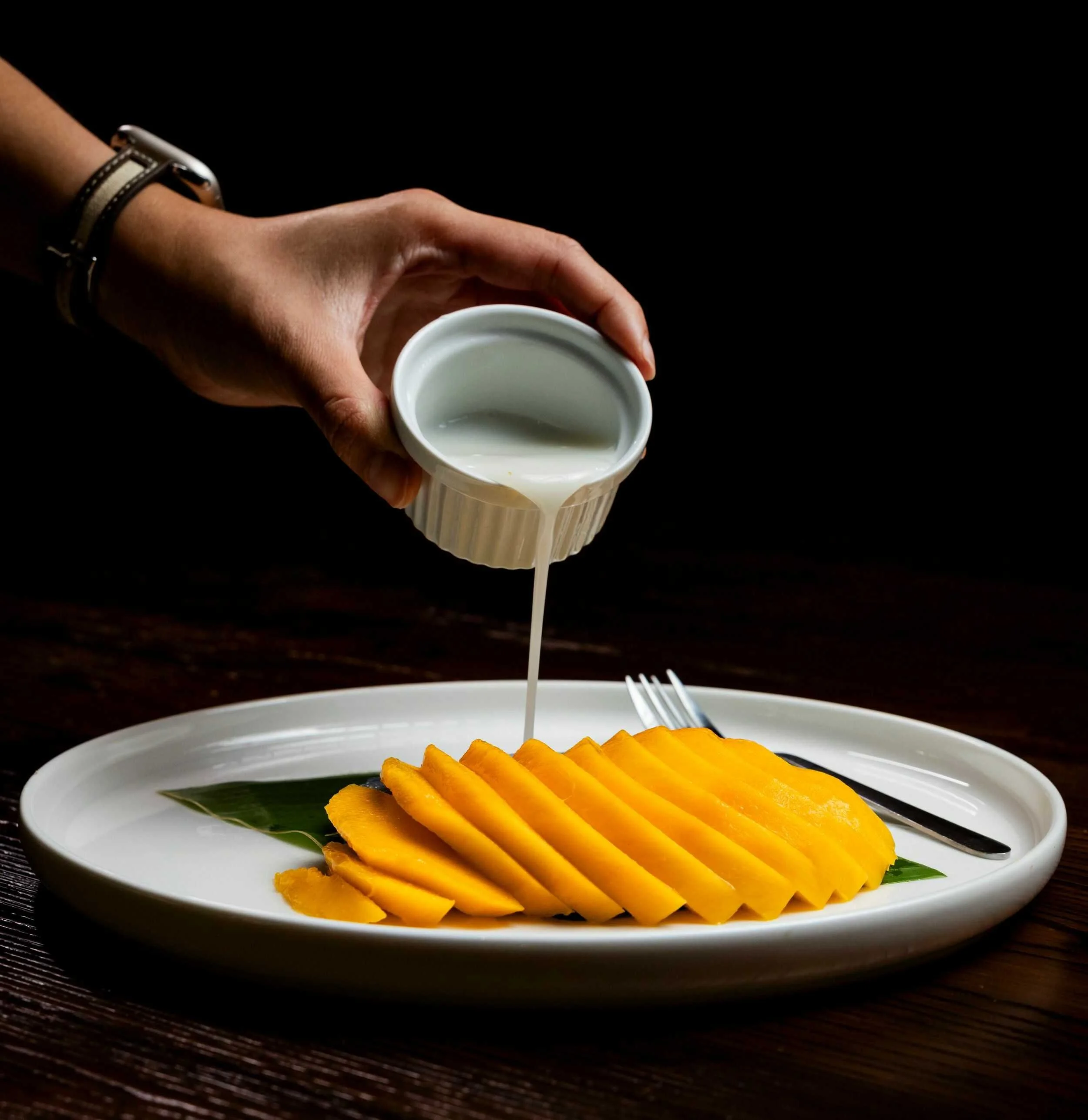 sticky-rice-mango-dessert.jpeg