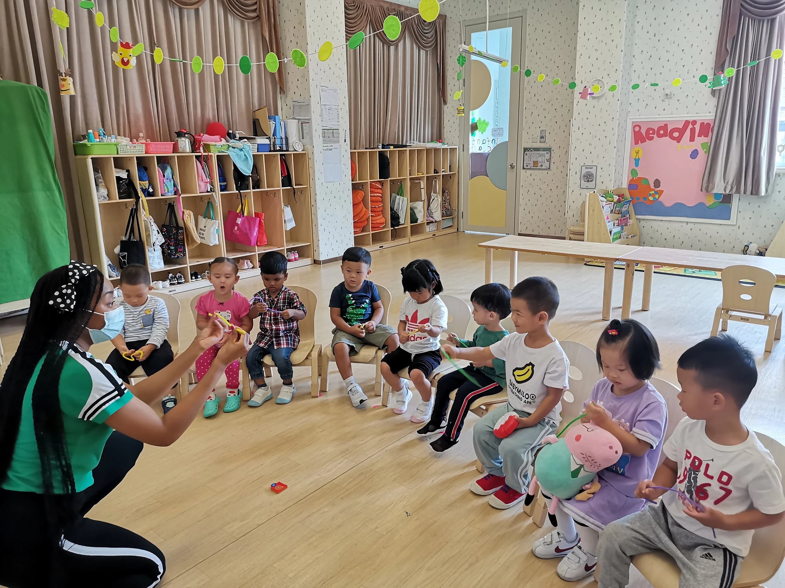 Creative storytelling lesson for emotional development