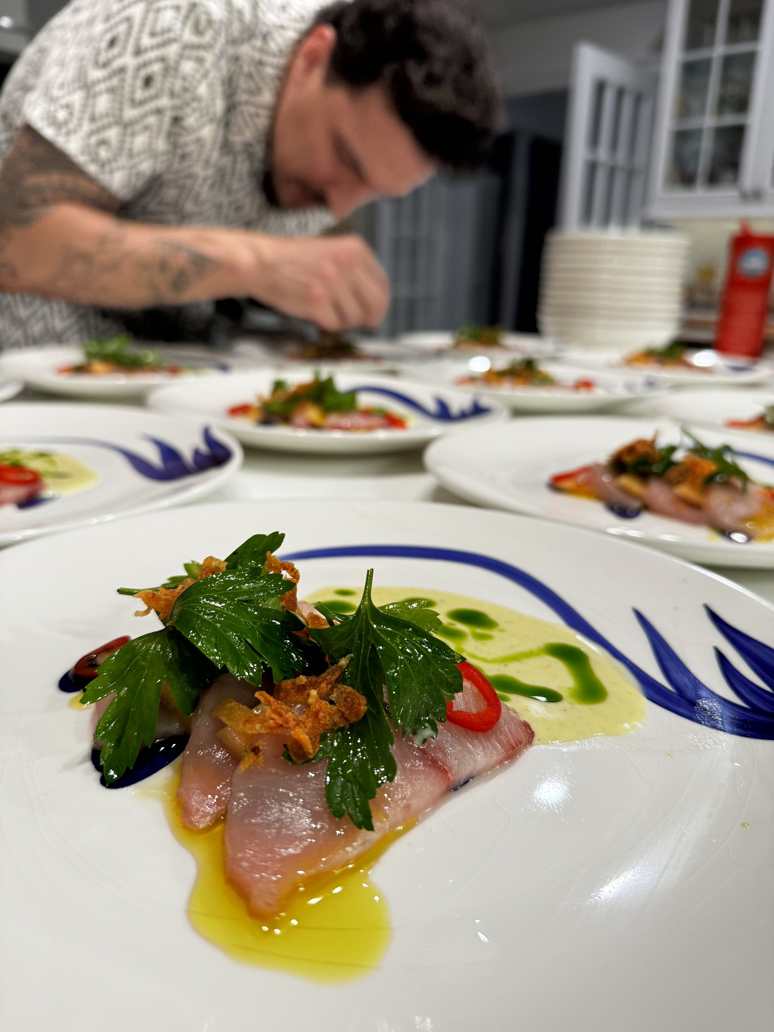 Hamachi crudo, crispy shallots, green oil