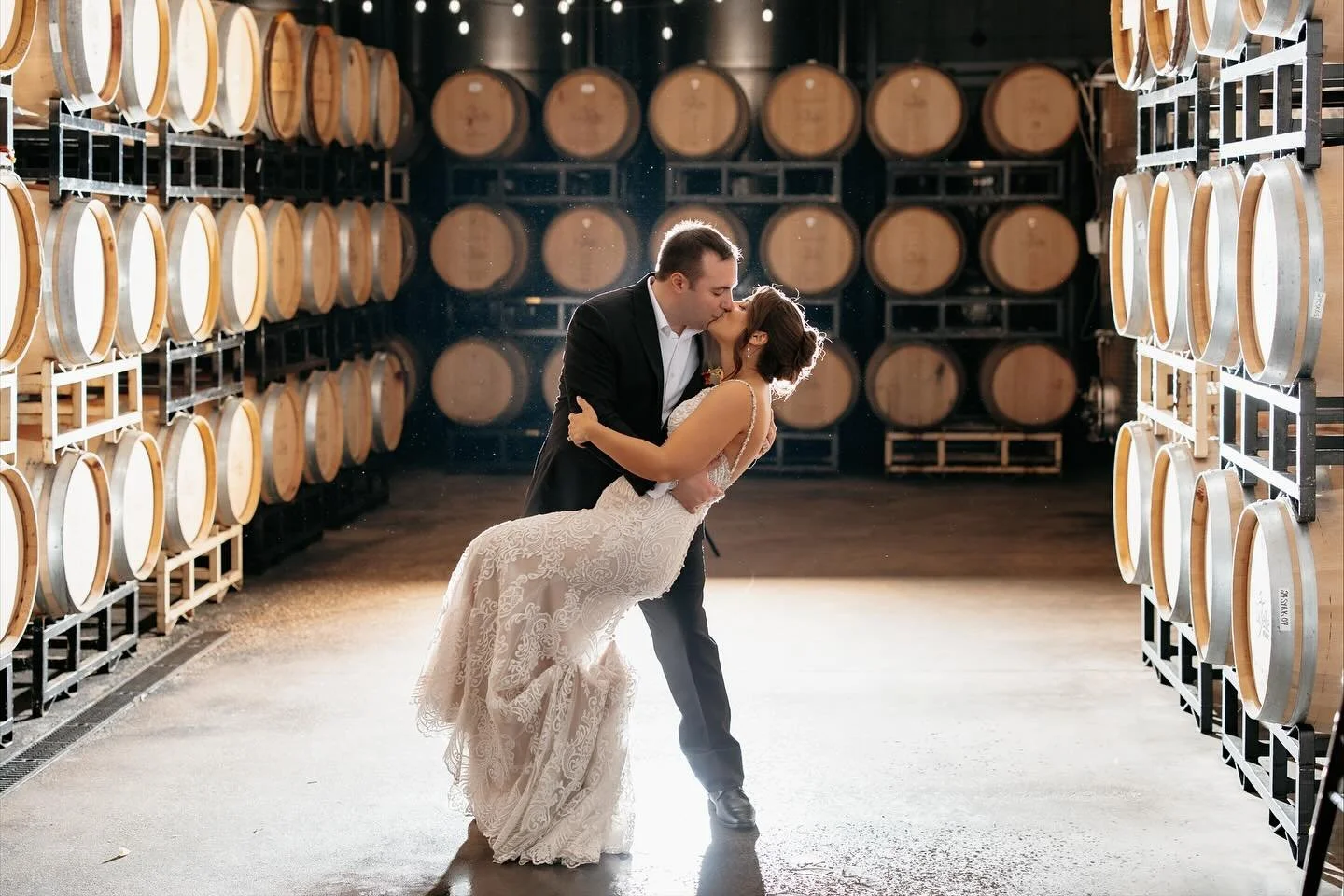 And that&rsquo;s a wrap on the (pre-holiday) 2025 wedding season 🥰🫶🏻 Couldn&rsquo;t imagine a better way to spend it or a better partner in crime to do this work with! Love to love our couples, this job, and this life. 

Planning: @foreverawaitsby