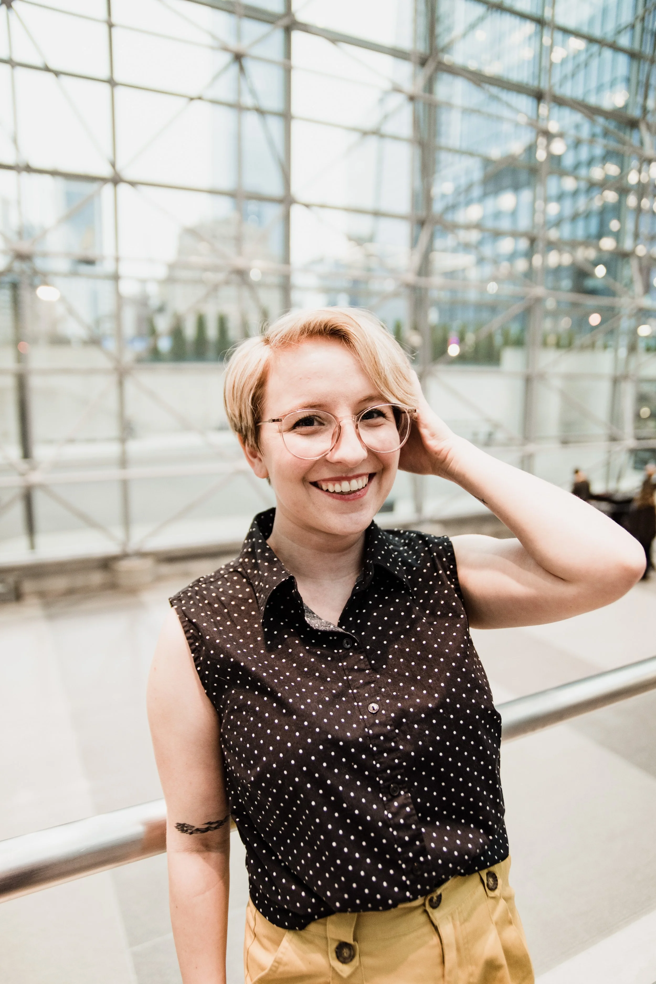 BT269-blonde-woman-pixiecut-smiling.jpg