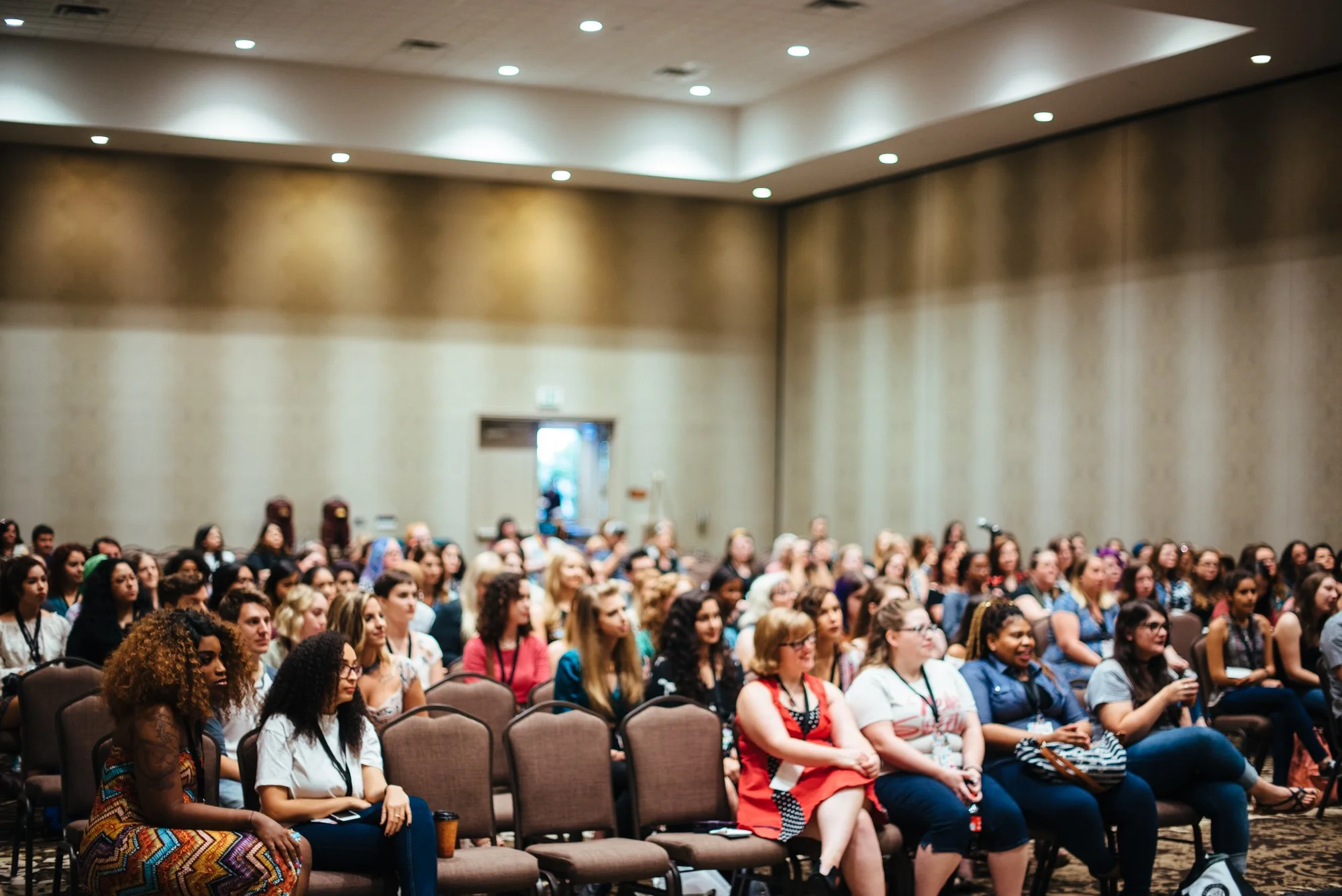 BT120-crowd-at-hotel-conference.jpg