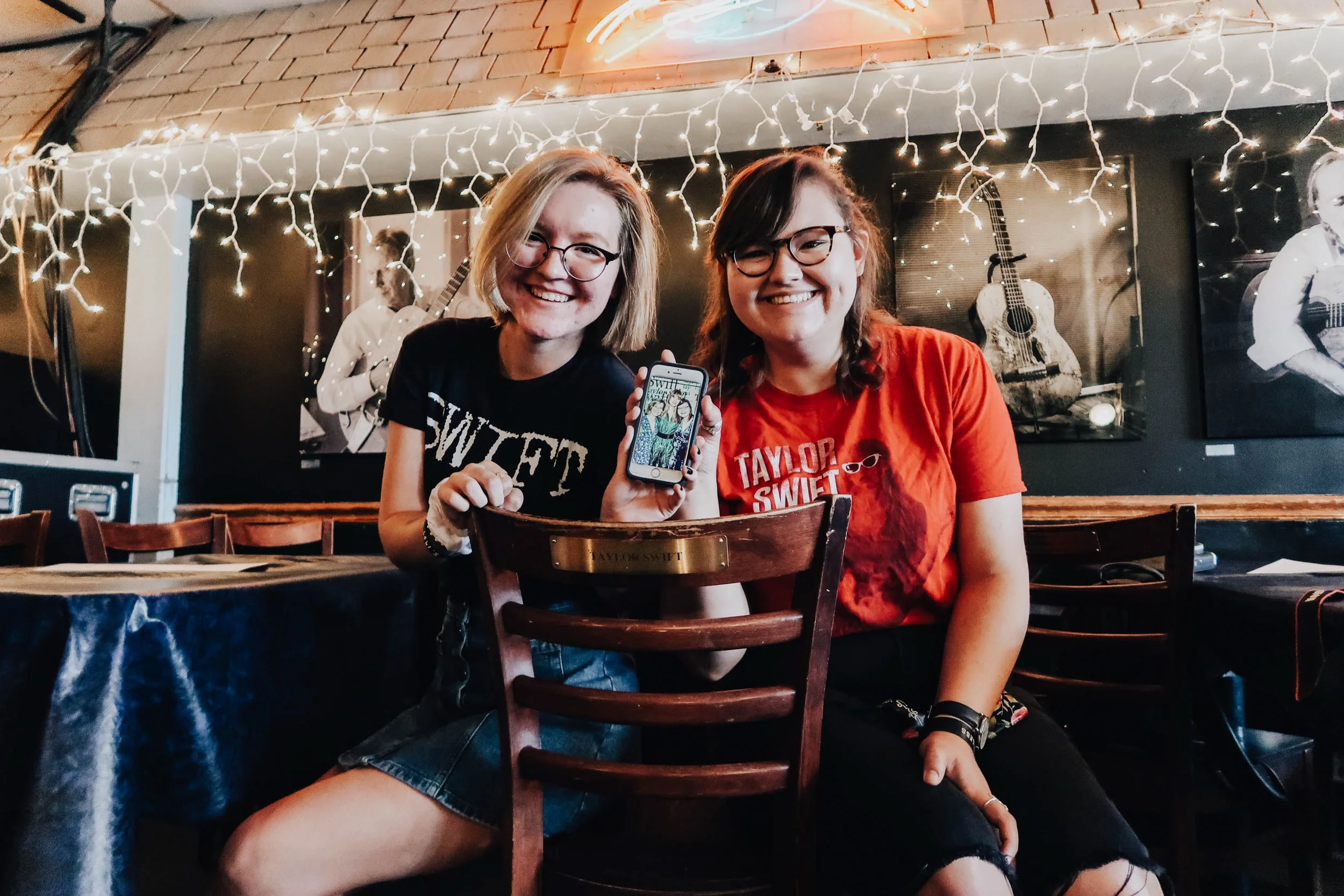 tay118-women-in-taylor-swift-chair-bluebird-cafe-nashville.jpg