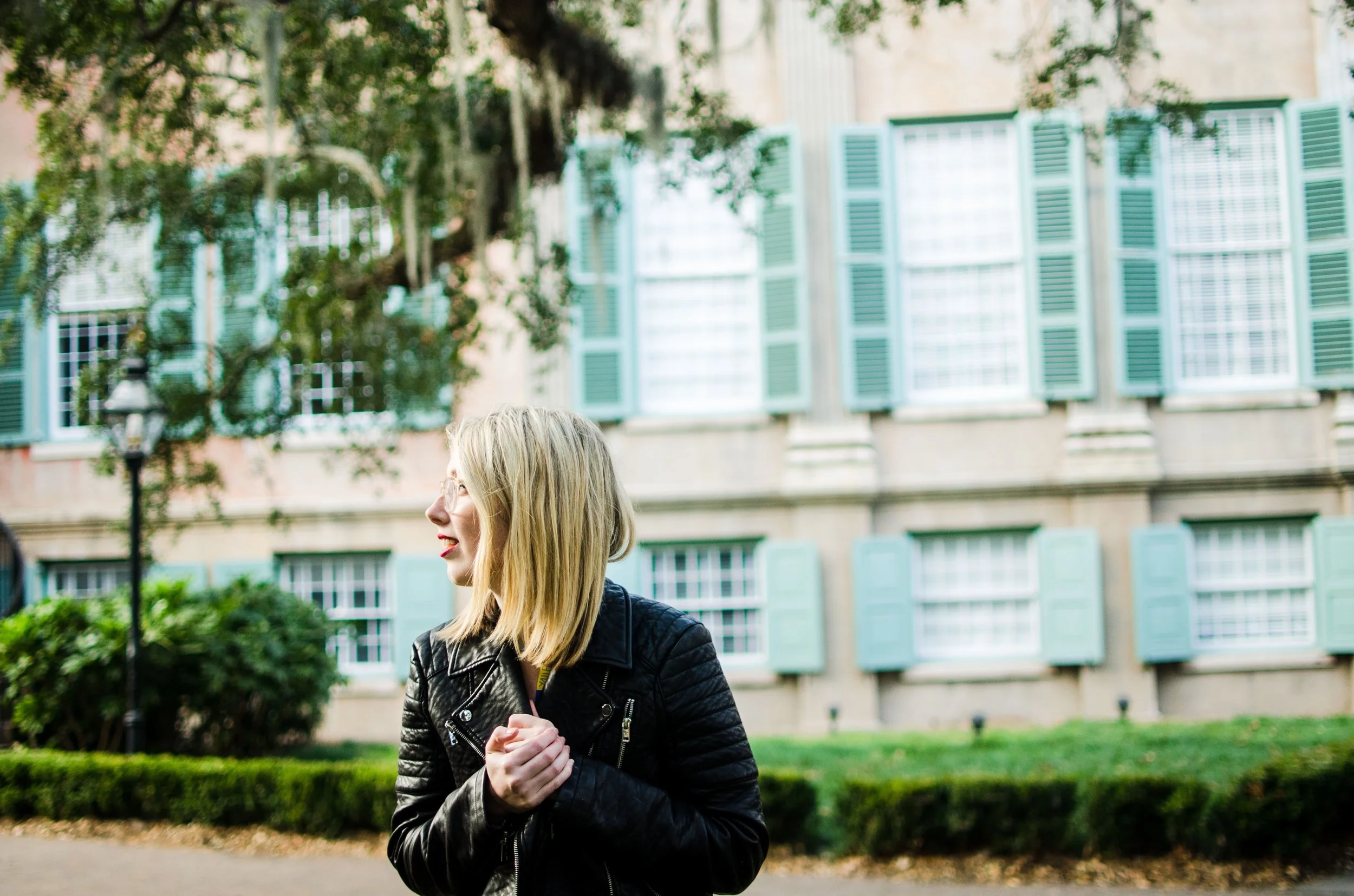 BT131-blonde-woman-looking-to-left.jpg