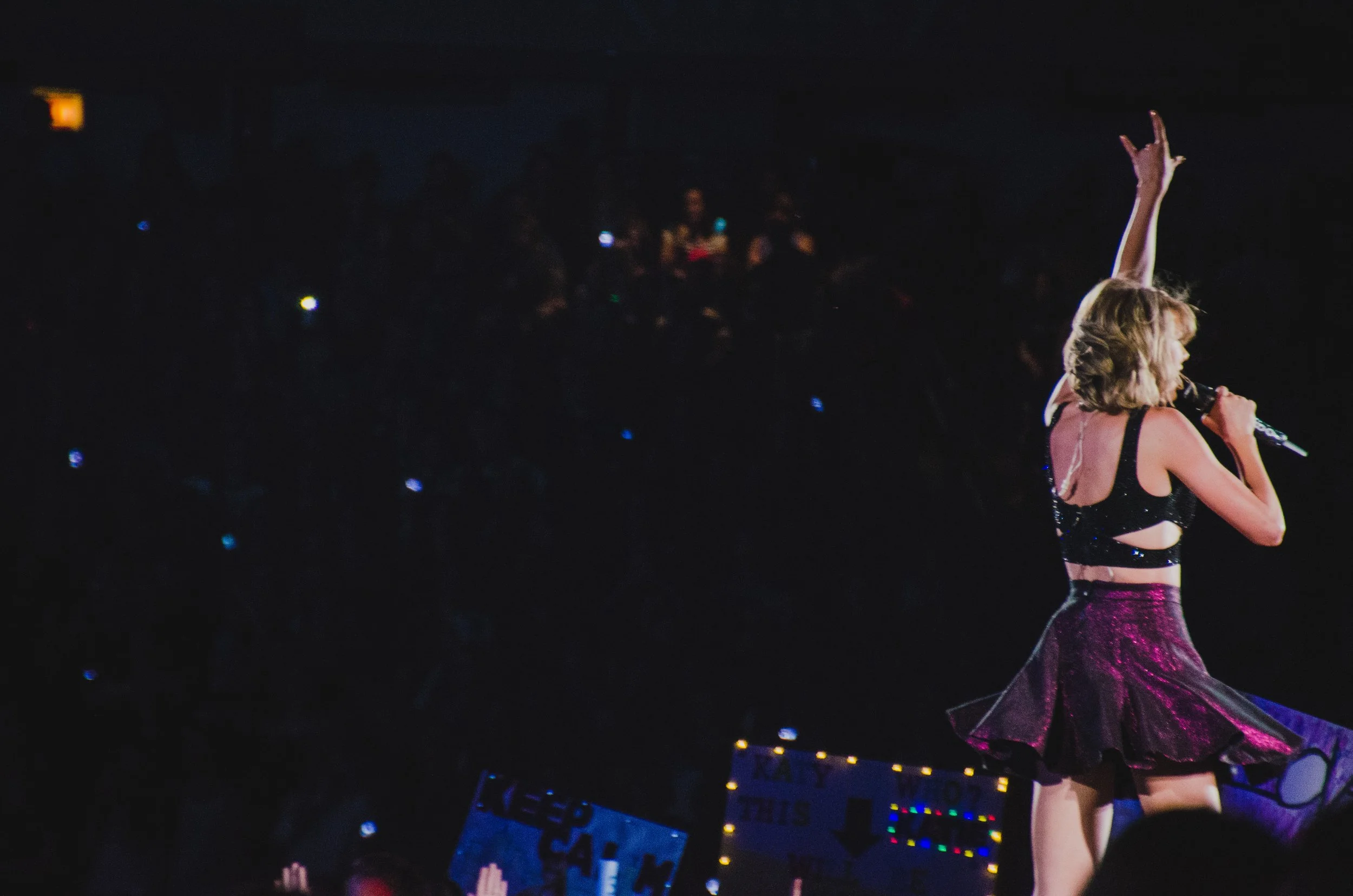 tay26-taylor-swift-1989-world-tour-live-new-romantics.jpg