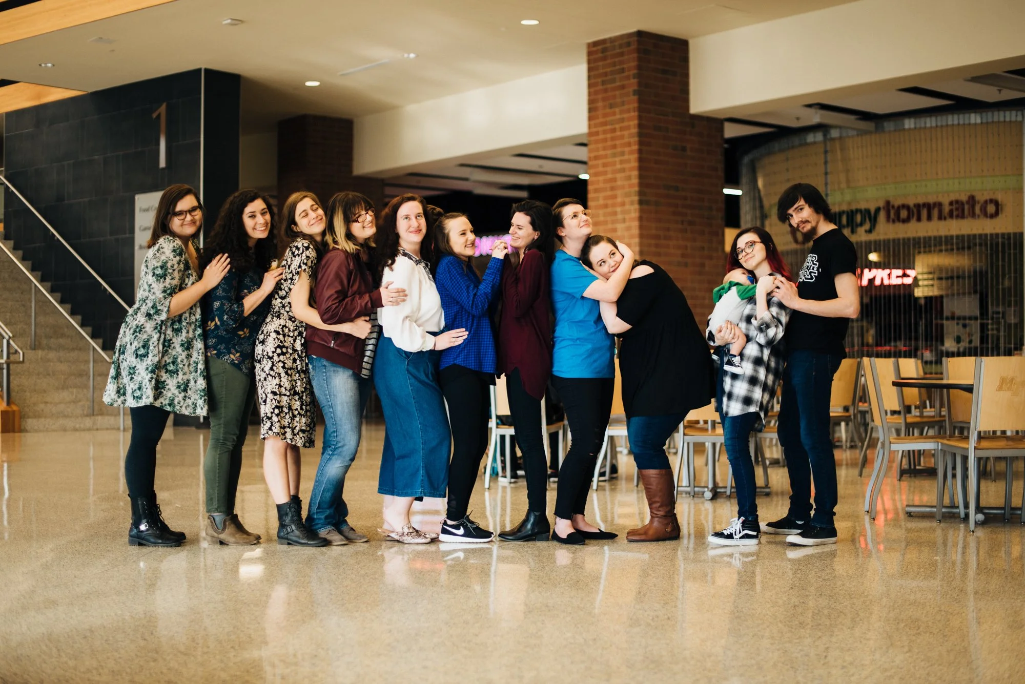 BT45-booktubers-group-photo-smiling.jpg