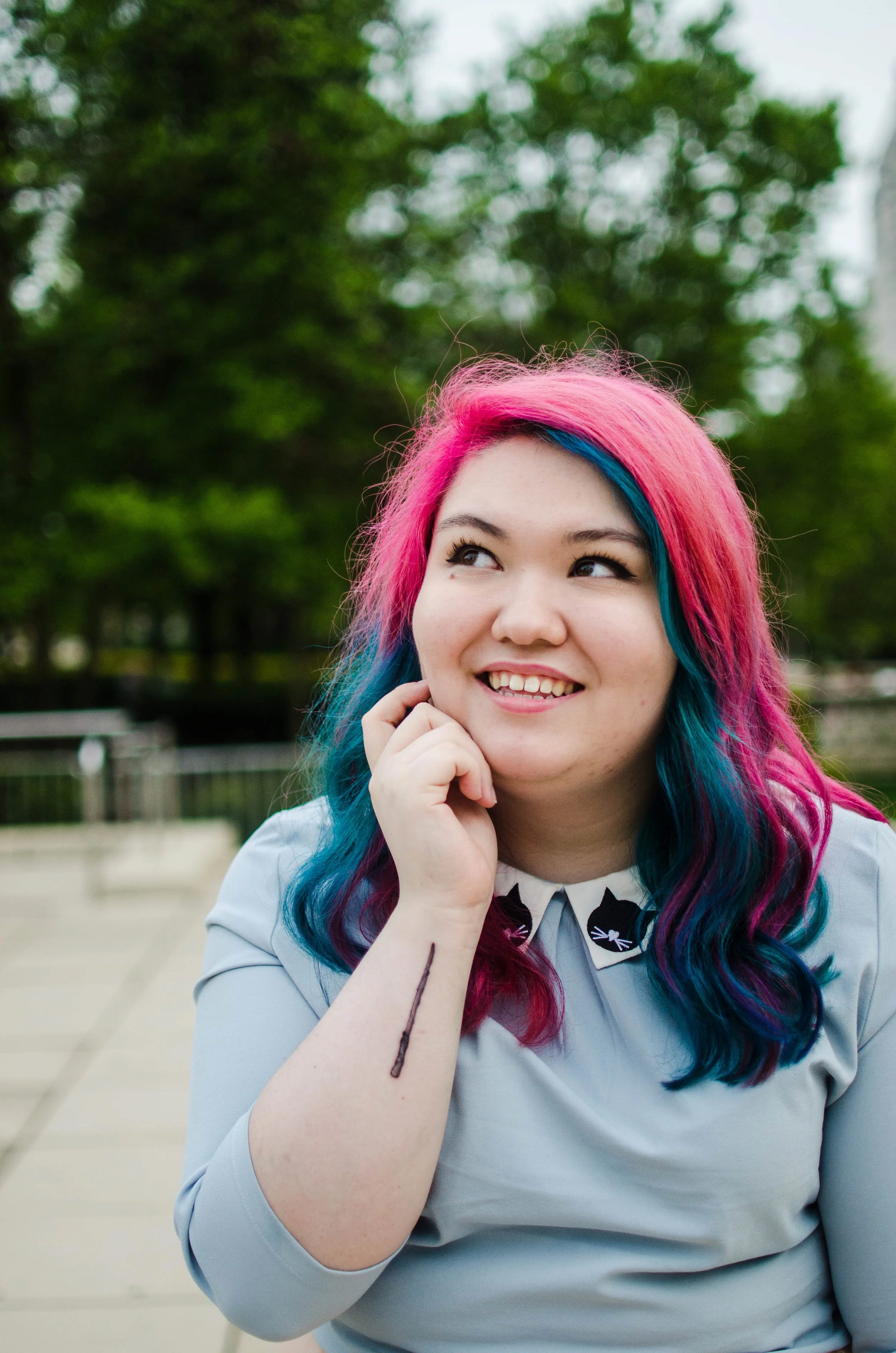 BT40-asian-woman-with-pink-blue-hair.jpg