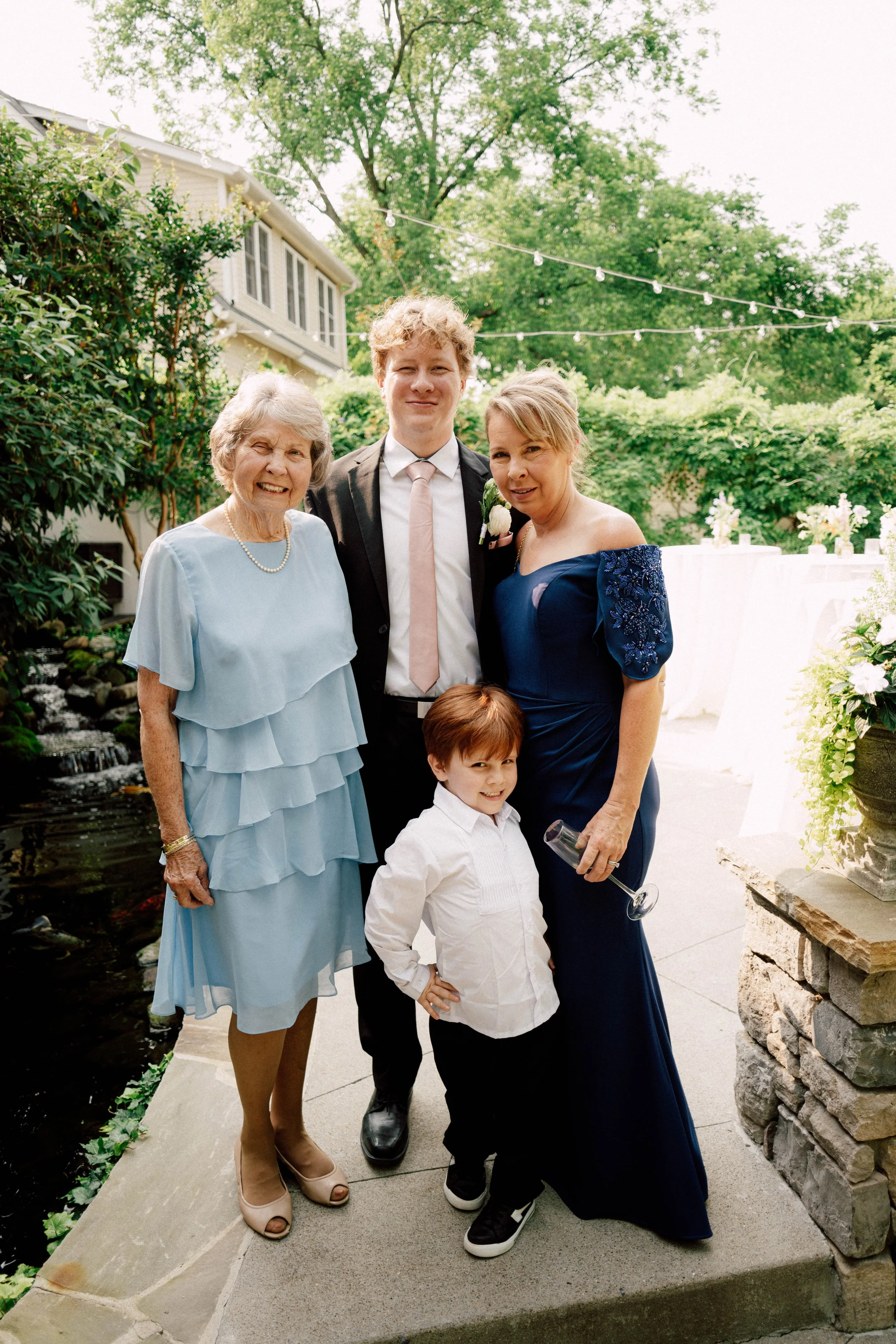 HRD20-family-photo-wedding.jpg