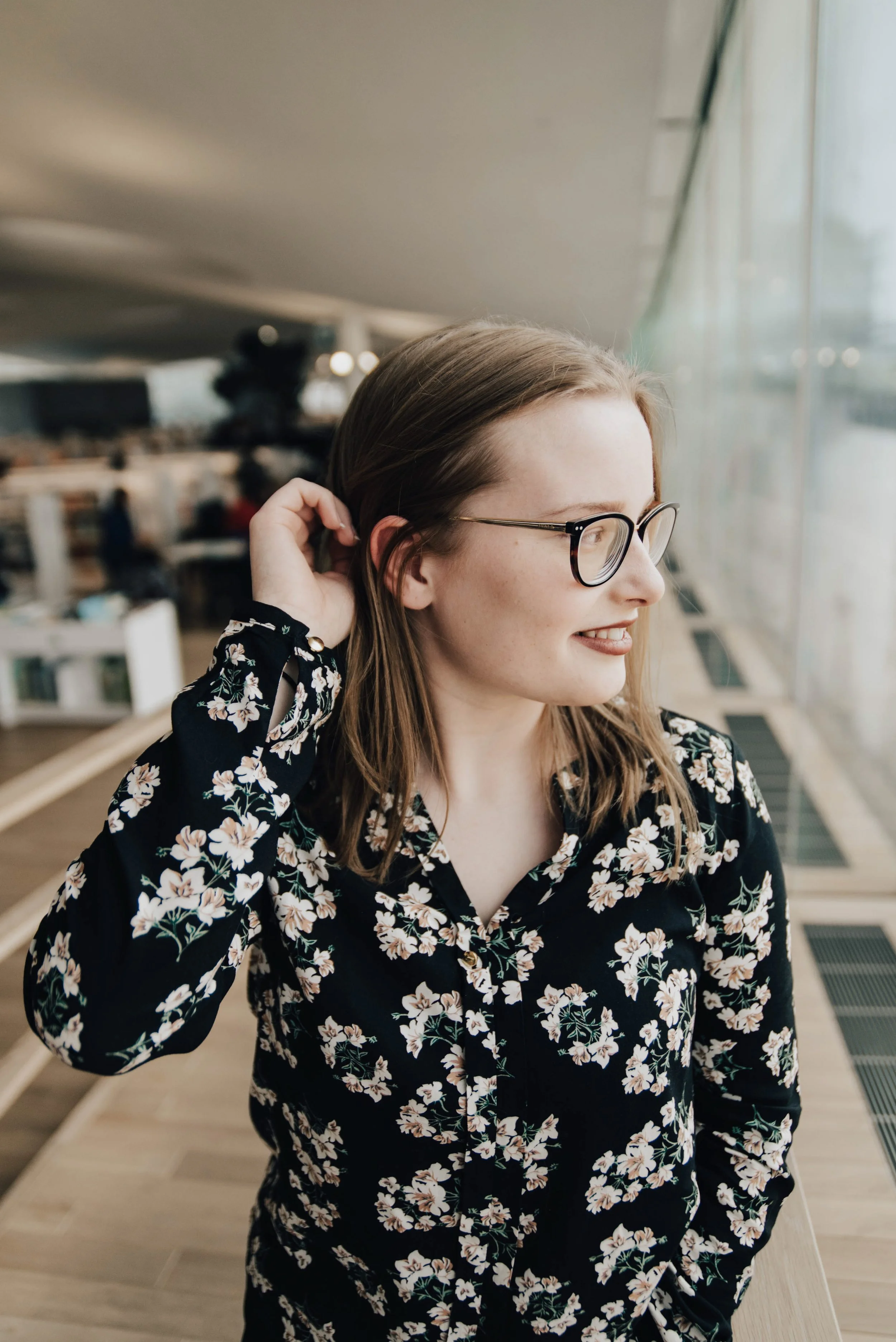 BT216-woman-at-oodi-library-finland.jpg