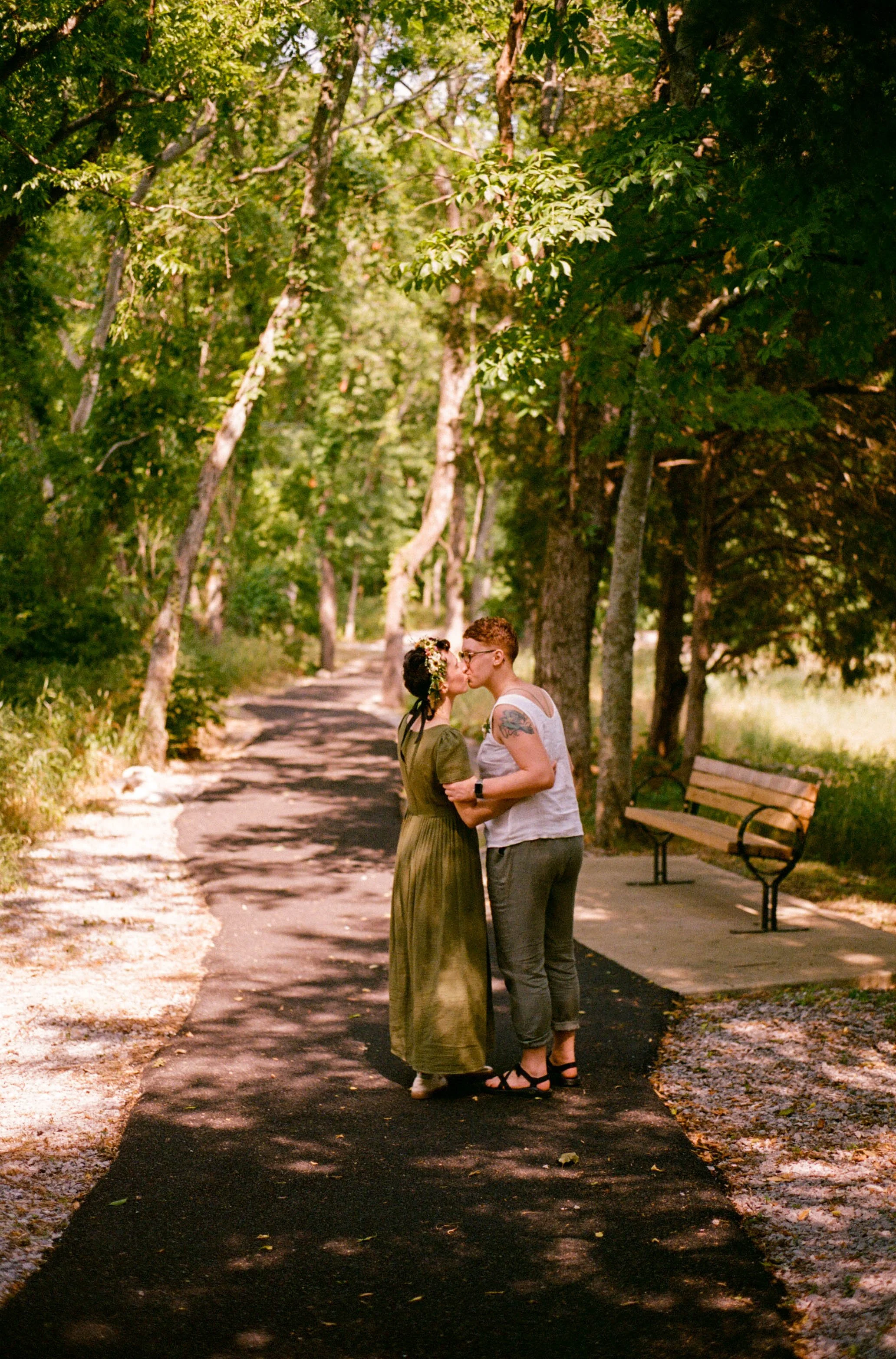 REW34-women-kissing-nature.jpg