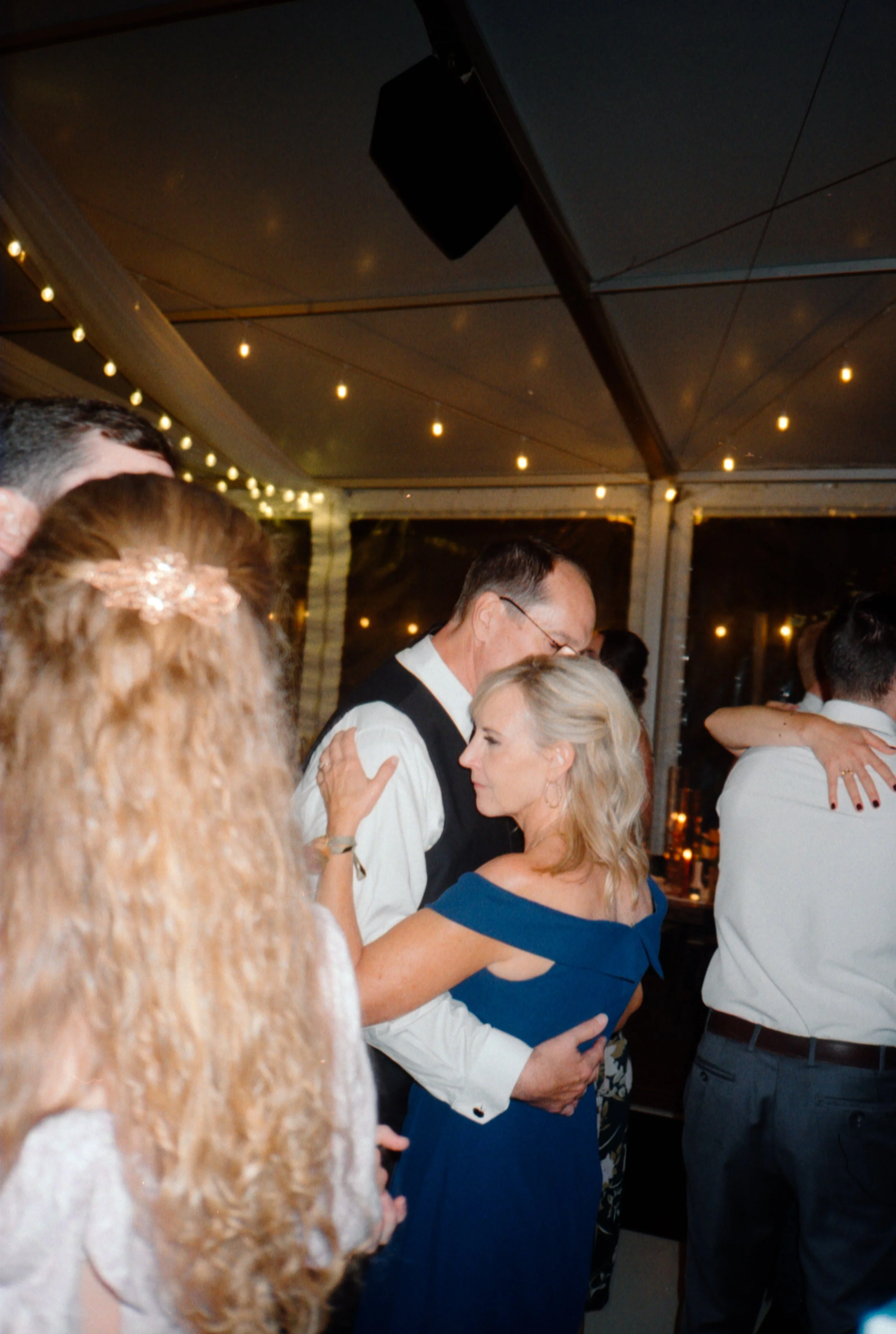LBW132-grooms-parents-dancing-at-wedding-reception.jpg