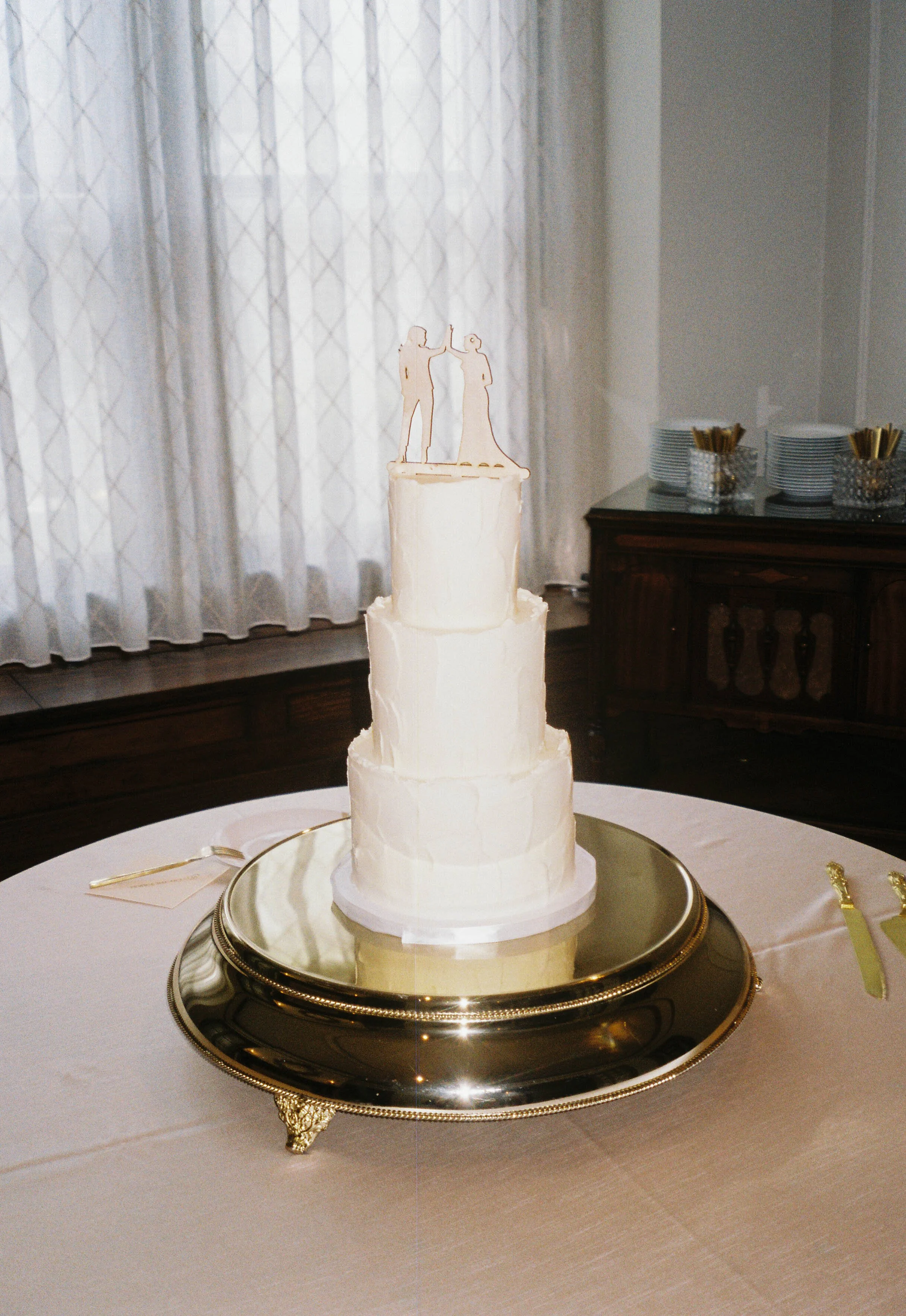 HRF9-wedding-cake.jpg