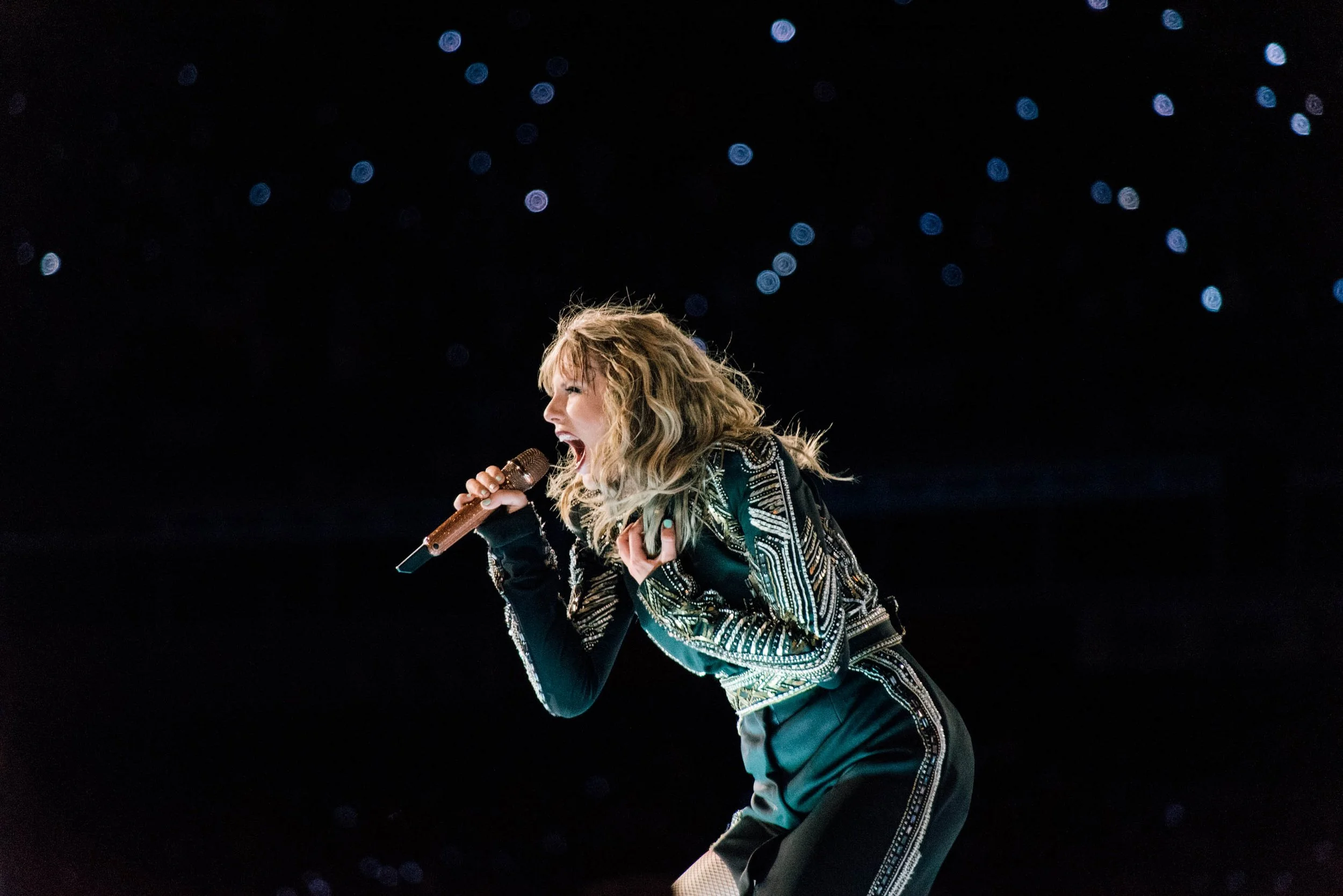 tay162-taylor-swift-reputation-stadium-tour-nashville-nissan-stadium-dont-blame-me.jpg