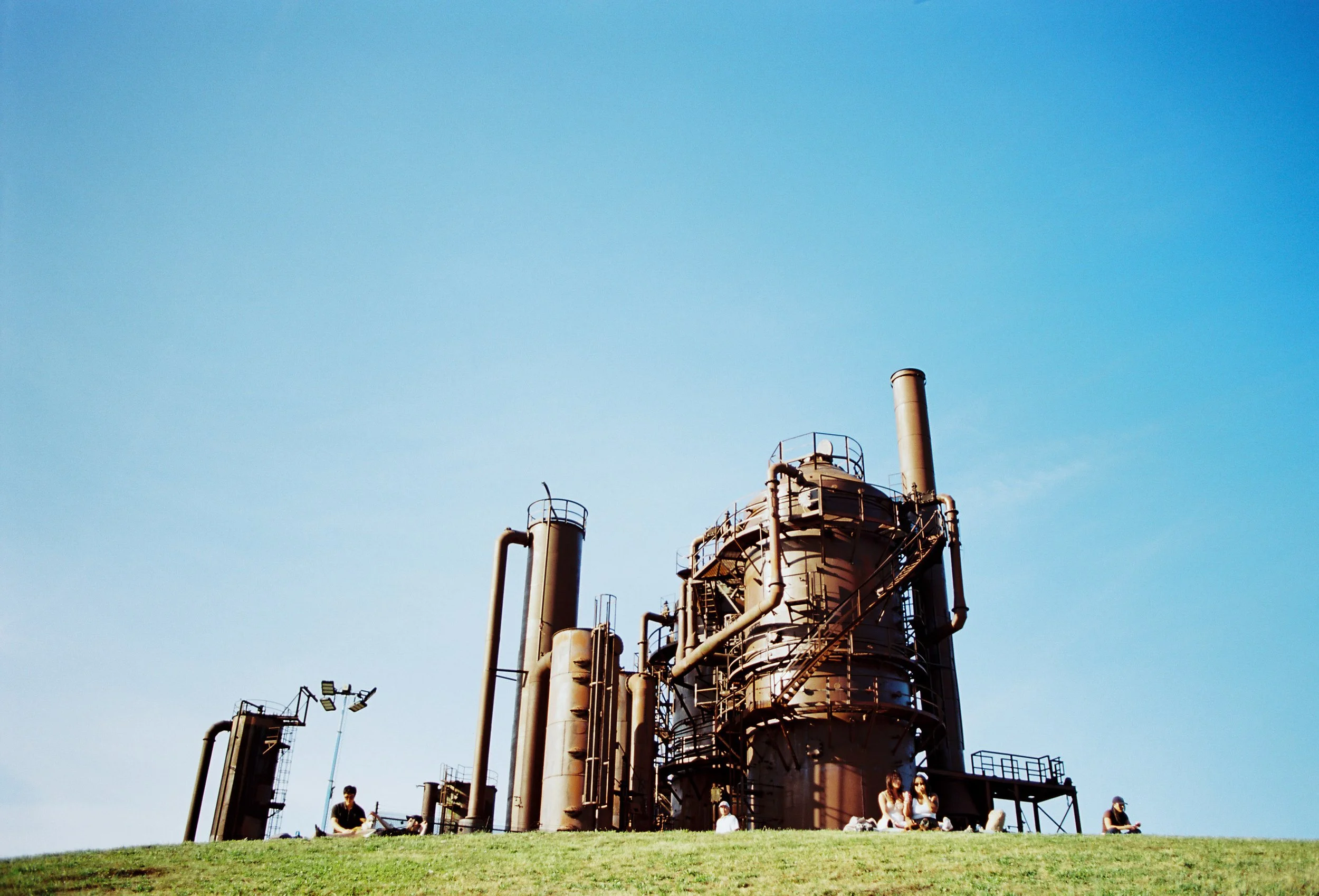 pnw198-seattle-gasworks-blue-sky.jpg