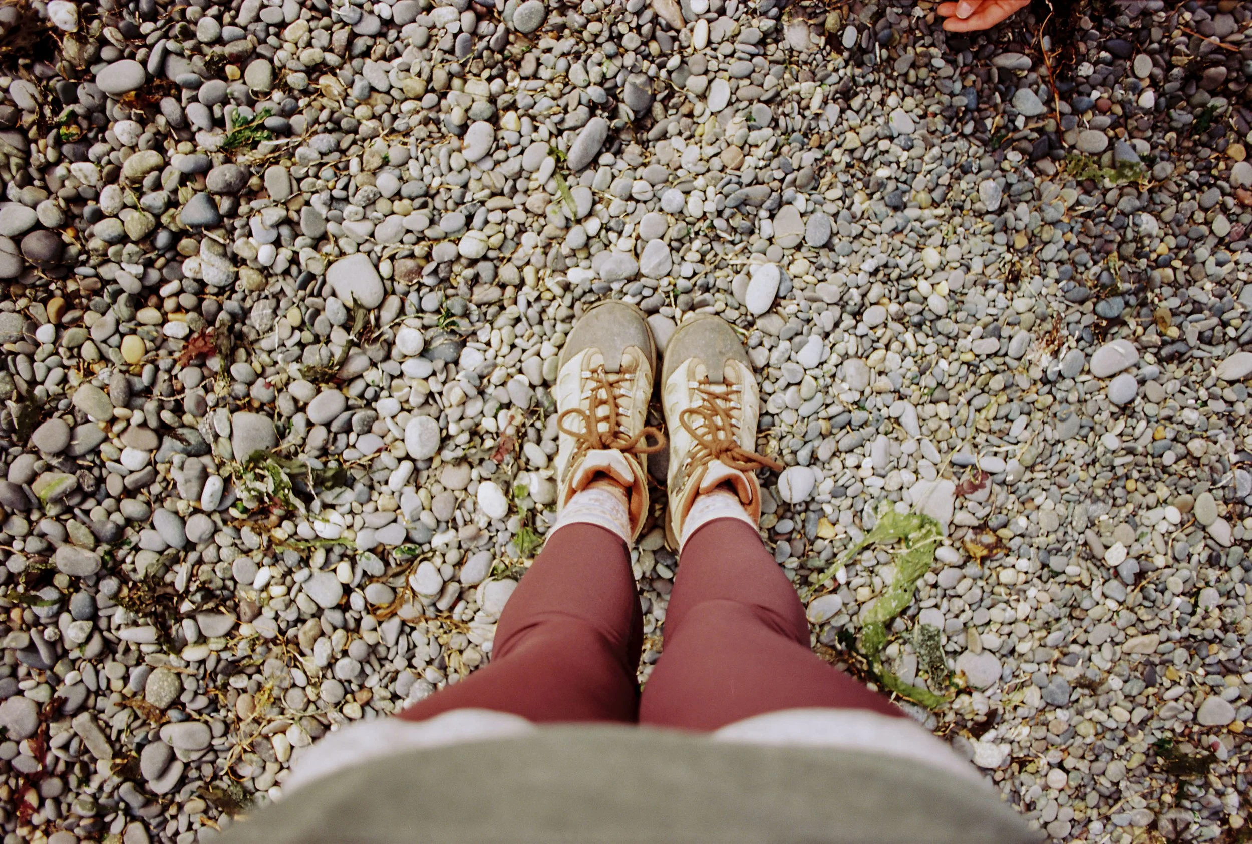pnw164-hiking-merrells-in-beach-rocks.jpg