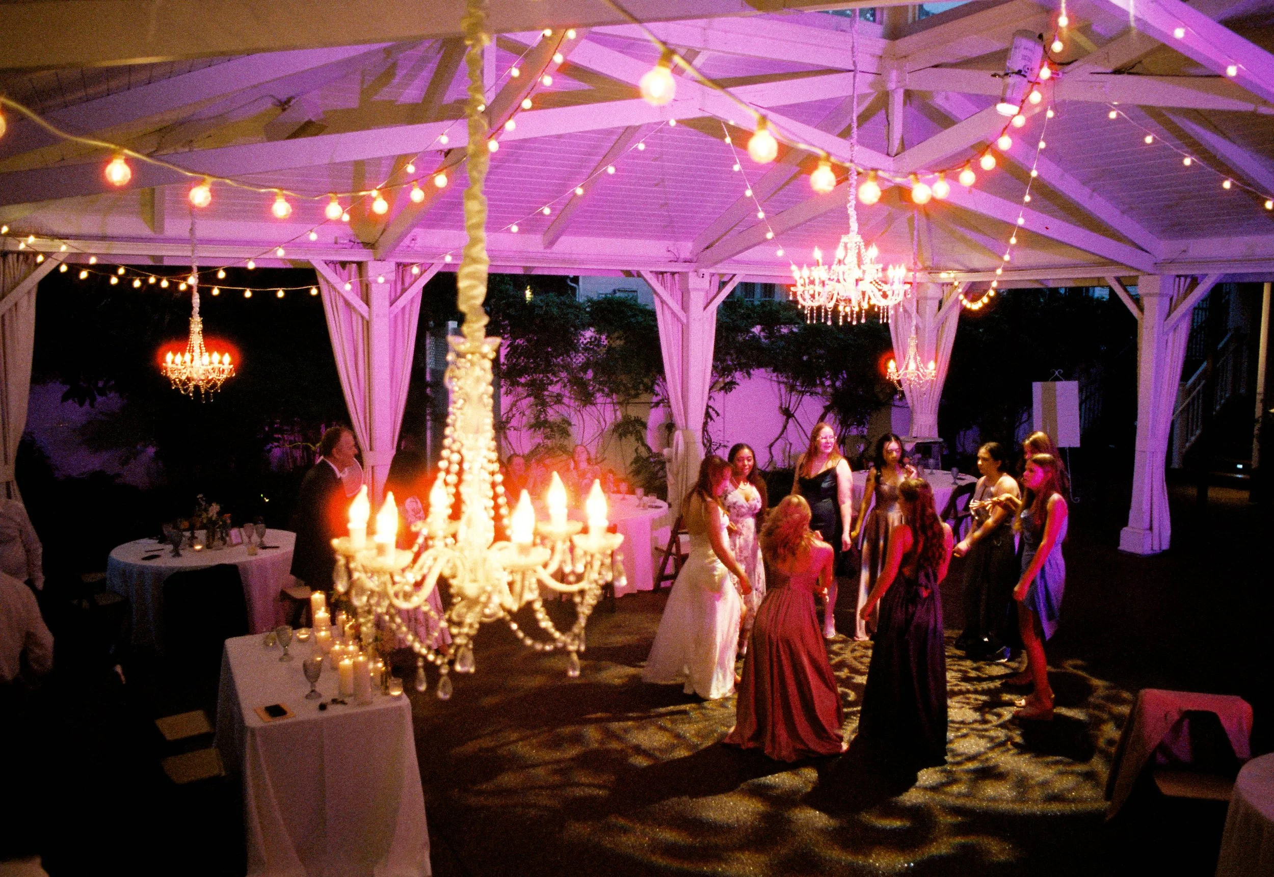 HRF90-women-dancing-in-circle-at-wedding.jpg