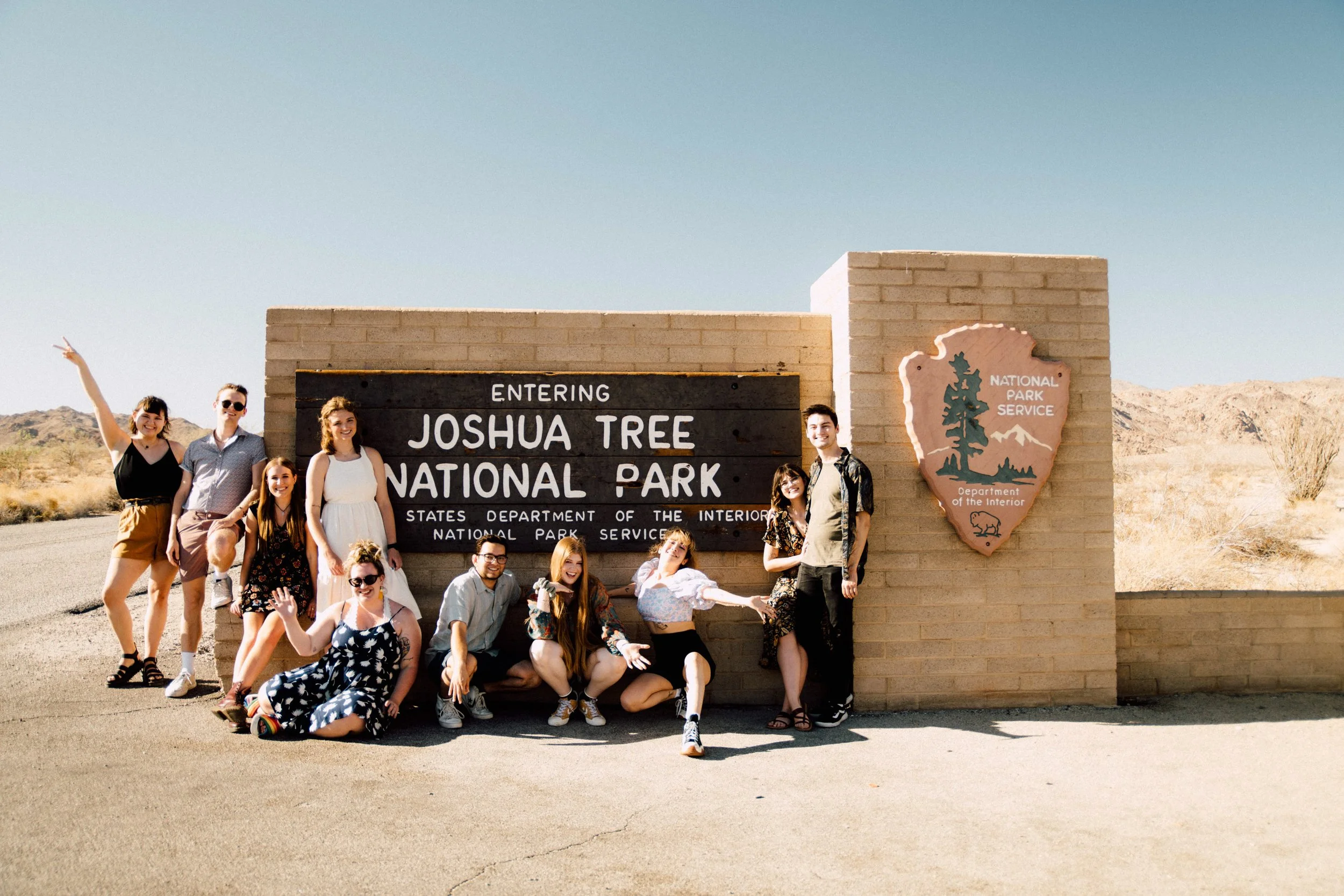 BT33-joshua-tree-sign-group-photo.jpg