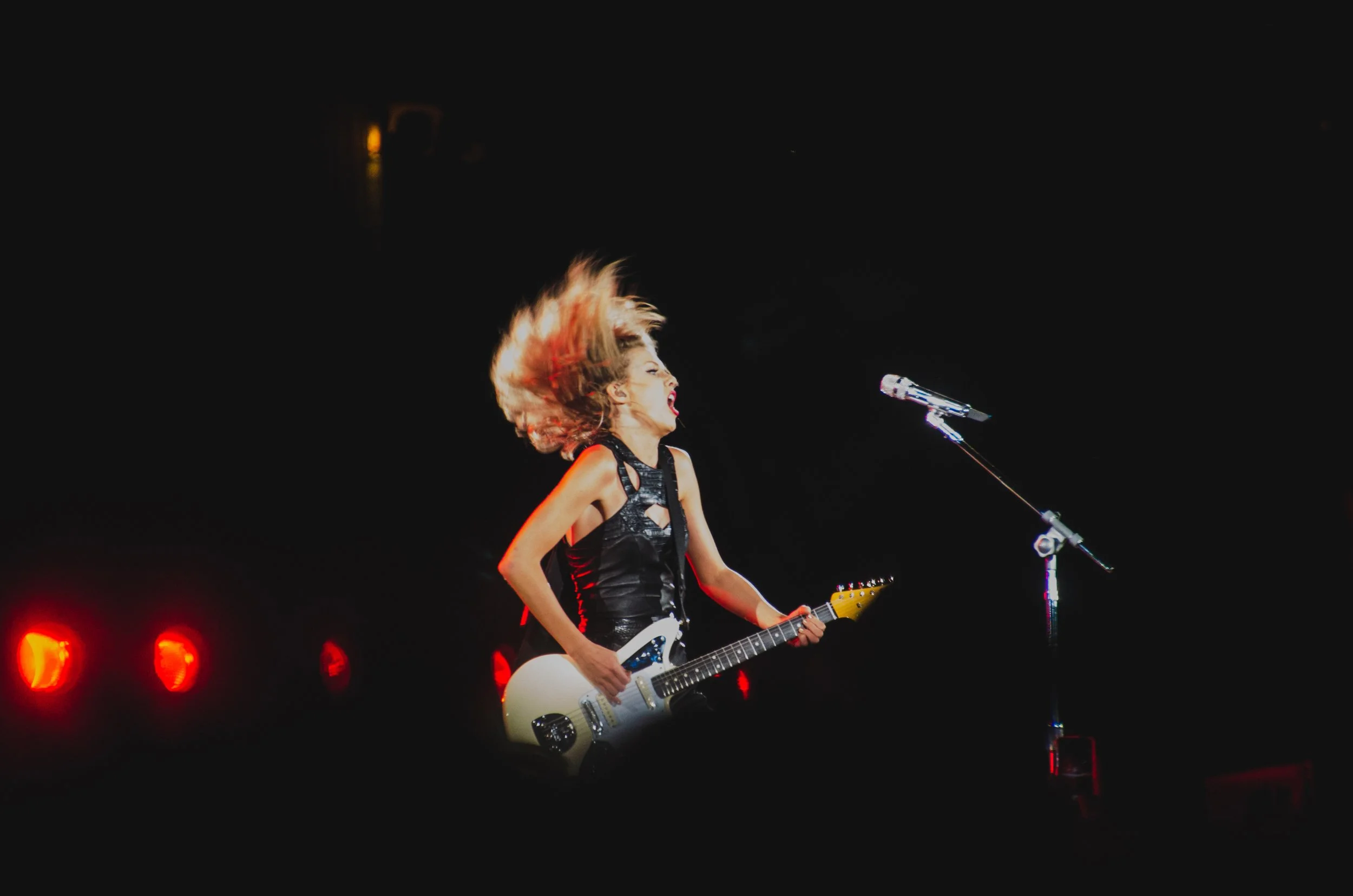 tay45-taylor-swift-1989-world-tour-live-wanegbt.jpg