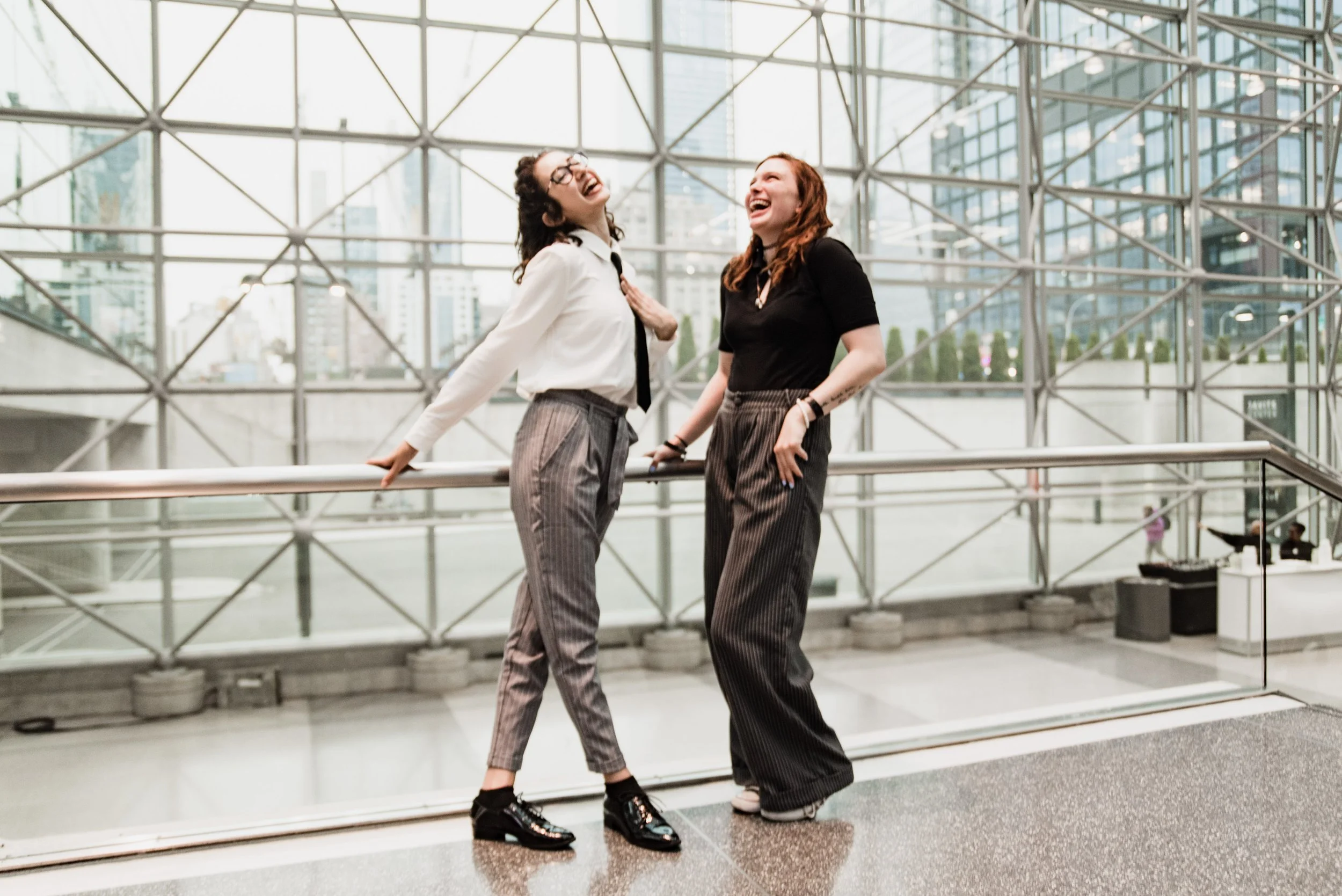 BT262-two-women-laughing-javits-center.jpg