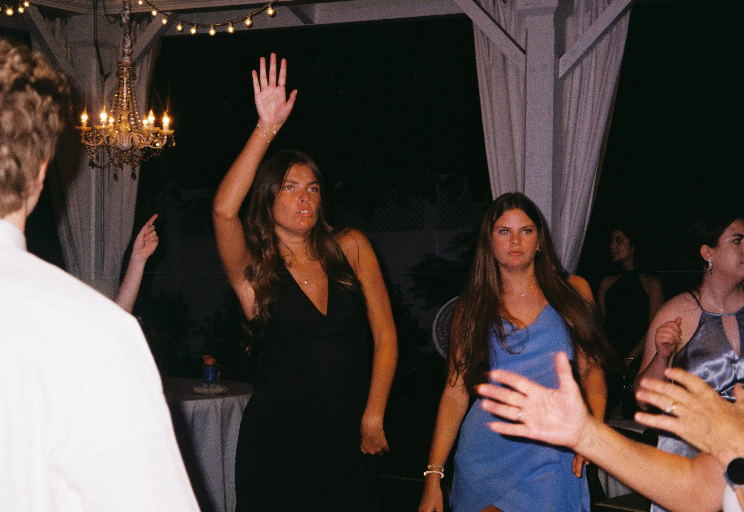 HRF86-women-dancing-at-wedding-reception.jpg