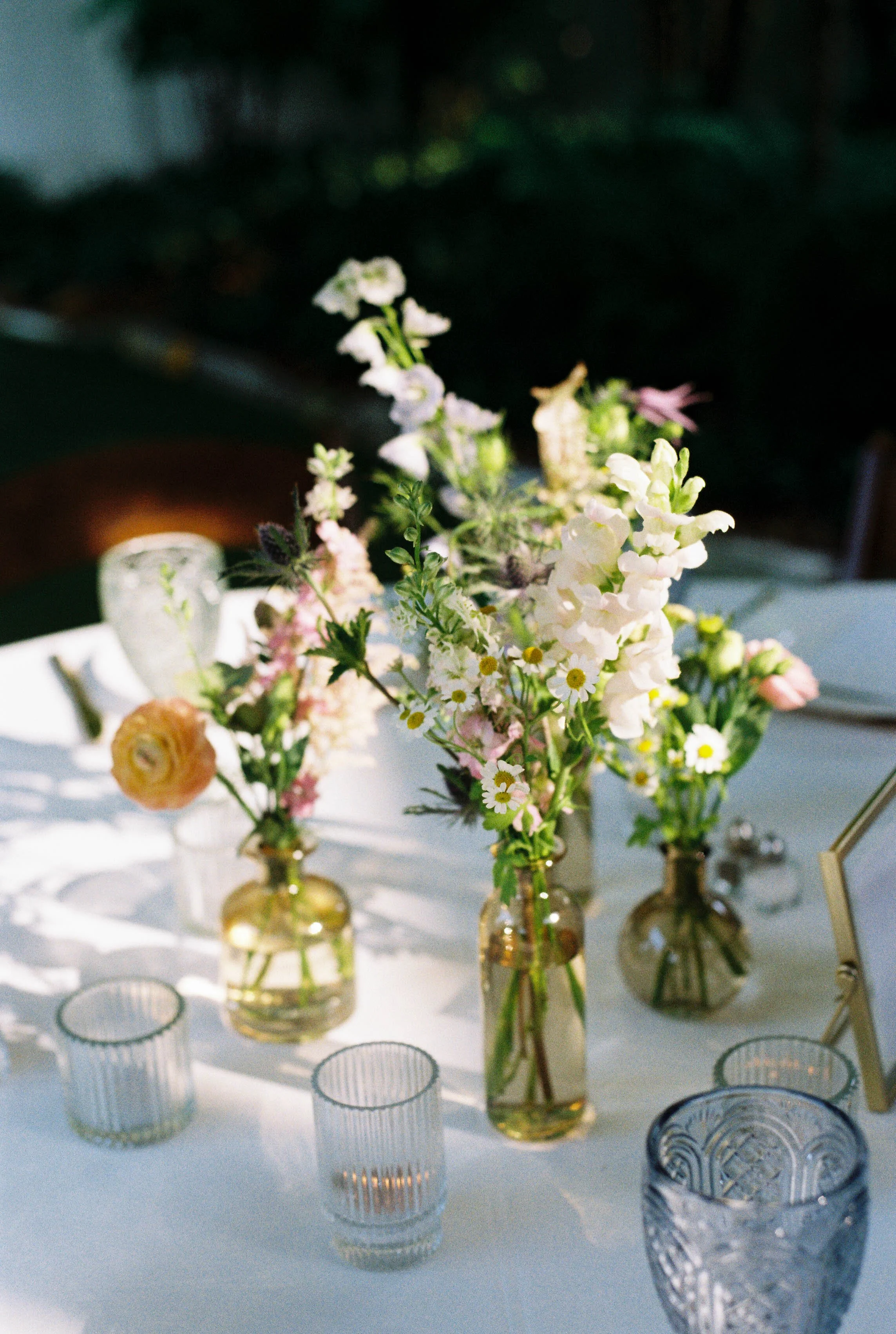 HRF32-flowers-on-table.jpg