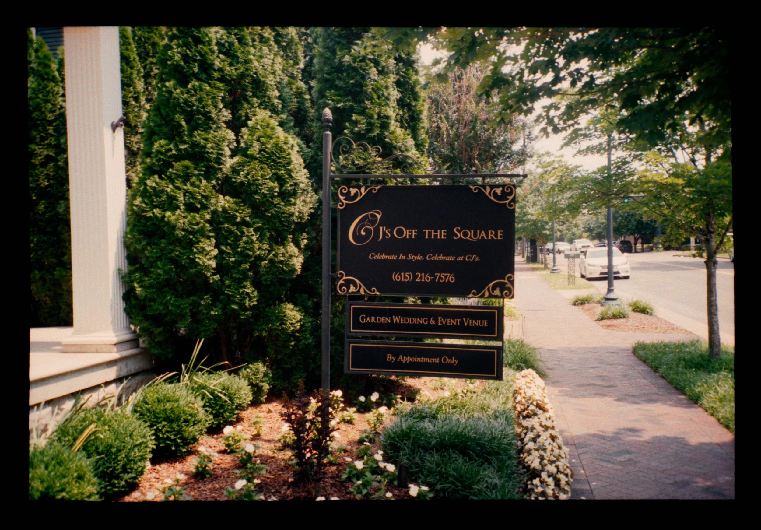 HRB21-cjs-off-the-square-sign-franklin-tn.jpg
