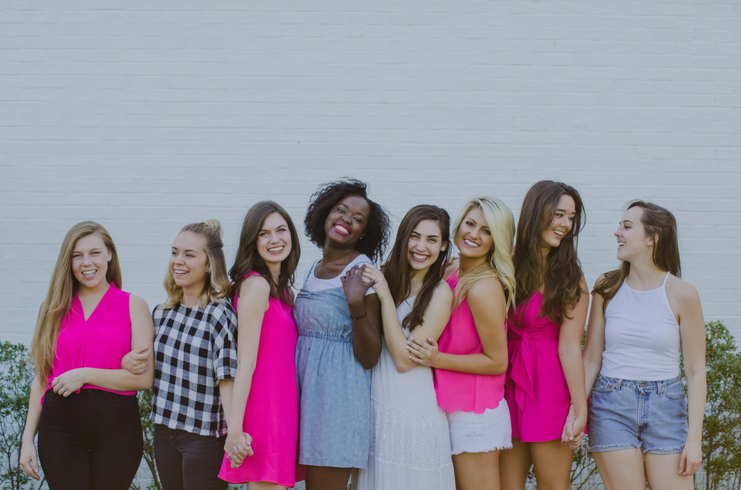 d142-women-in-pink.jpg