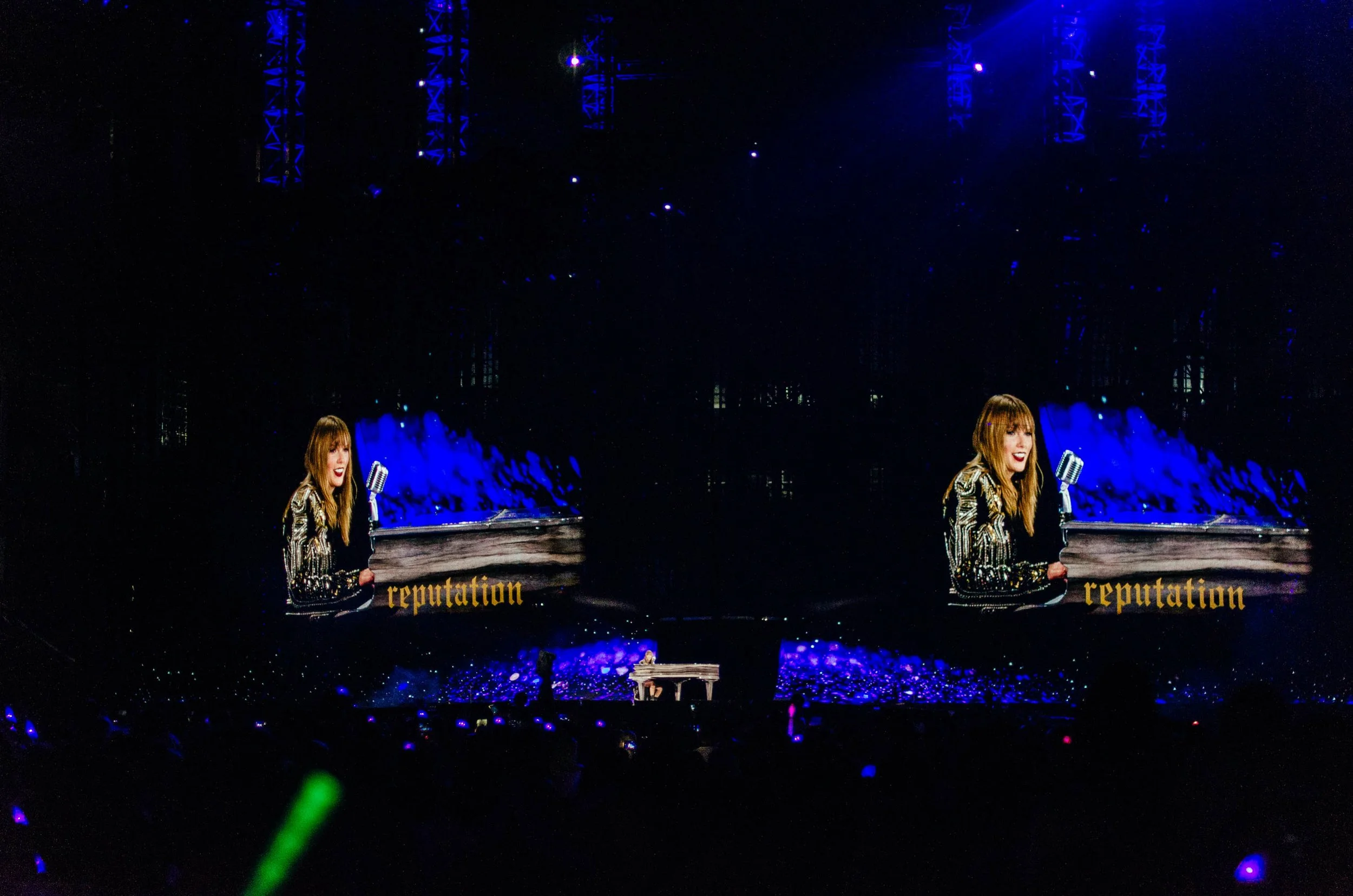 tay113-reputation-stadium-tour-taylor-swift-louisville-long-live.jpg