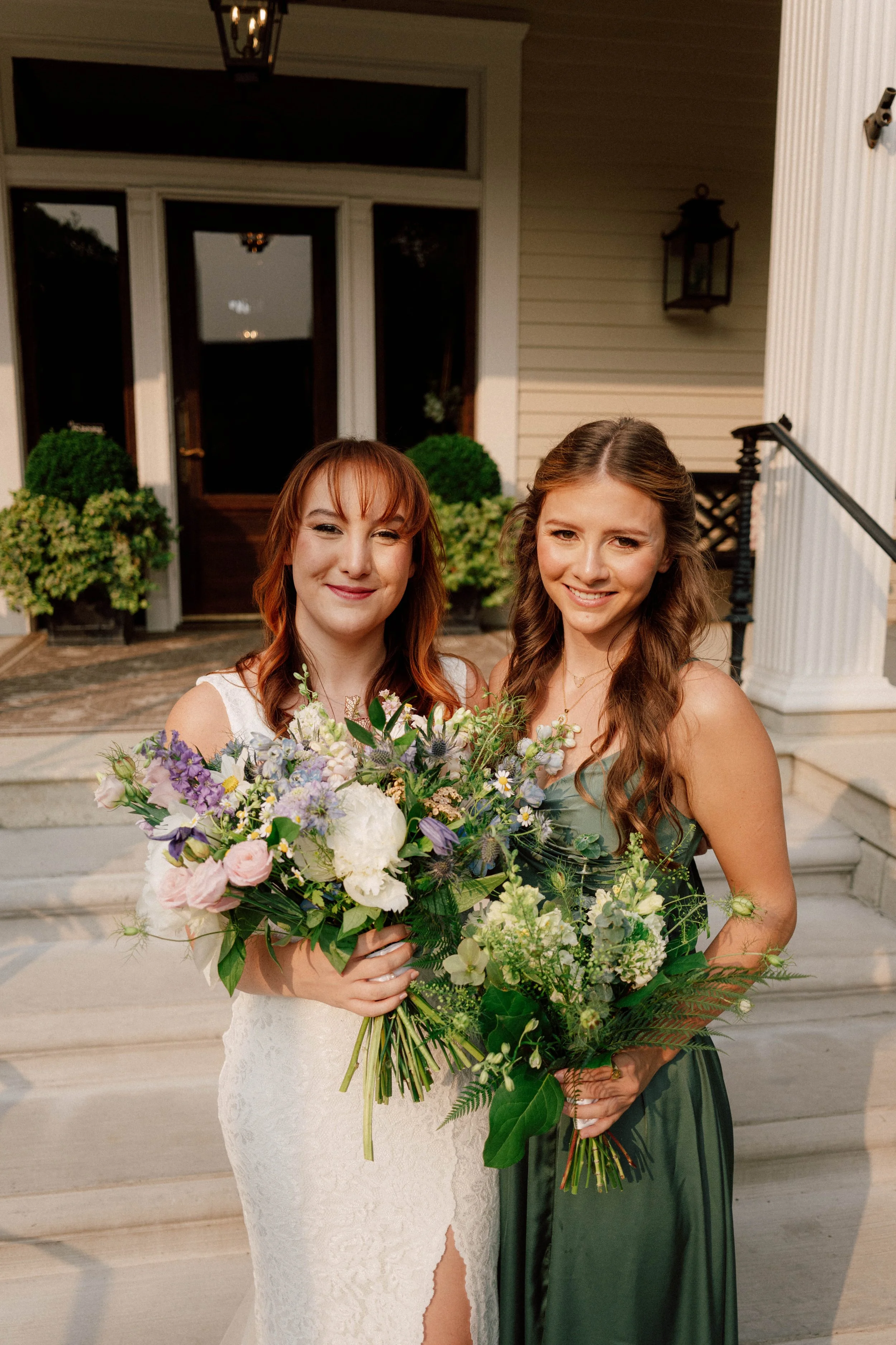 HRD39-bride-with-sister-bridesmaid.jpg