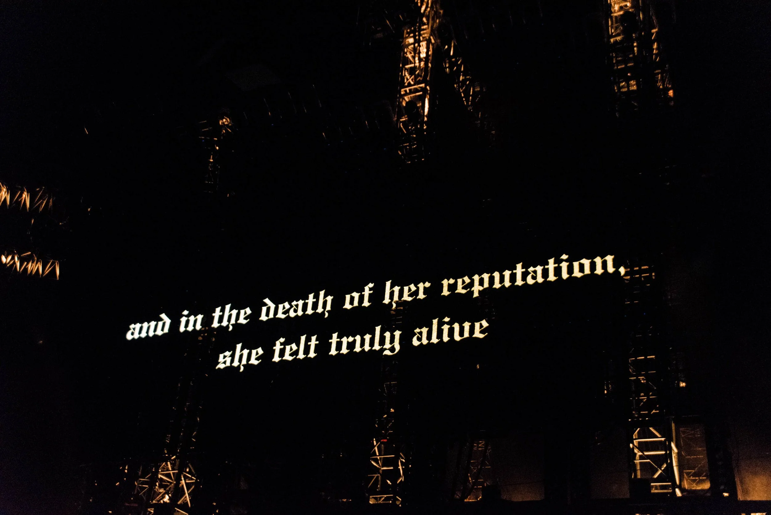 tay175-reputation-stadium-tour-taylor-swift-end-screen.jpg