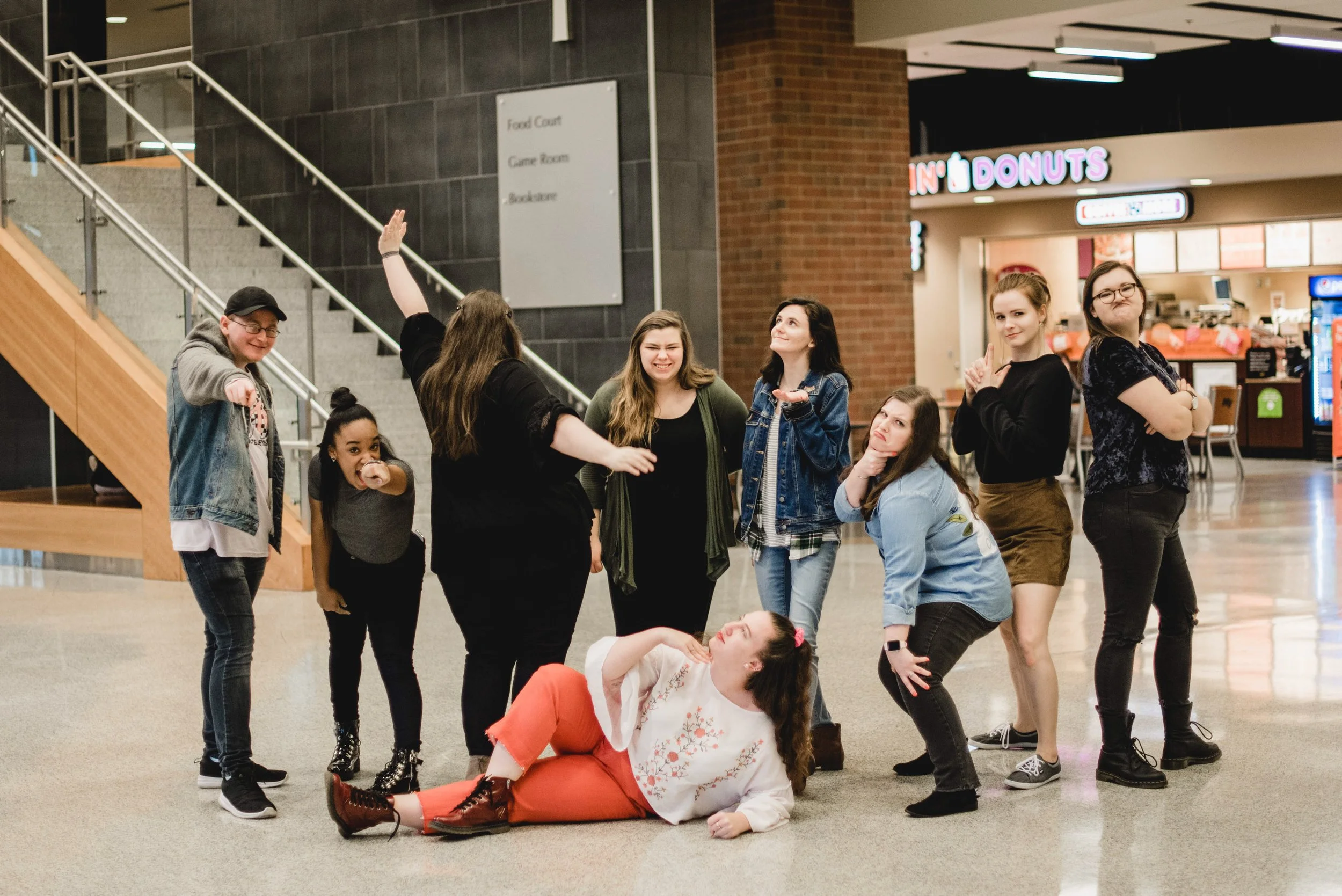 BT208-booktuber-seya-book-fest-group-photo-goofy.jpg