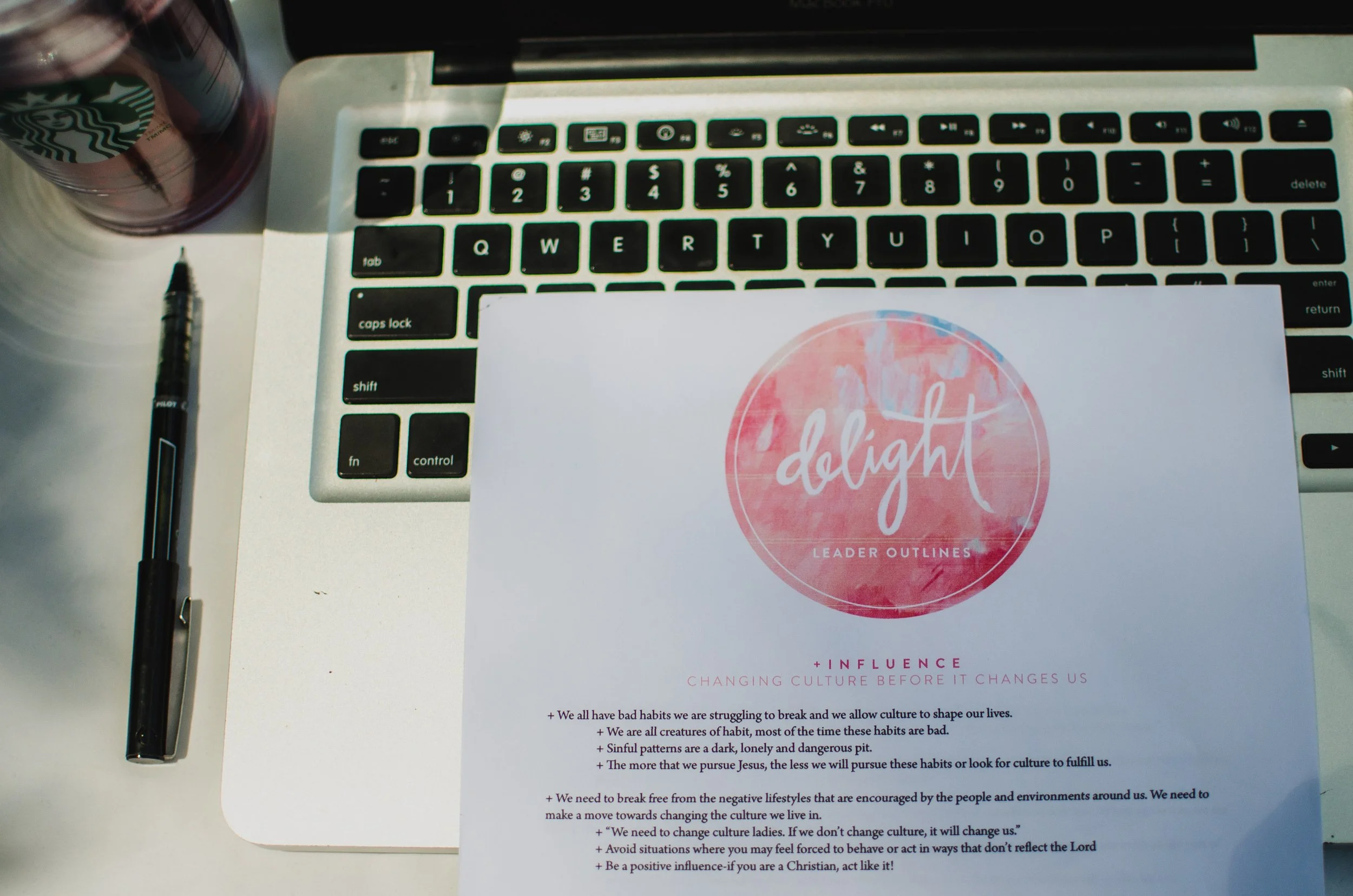 d96-delight-ministries-leader-outlines-printout-page-laptop.jpg