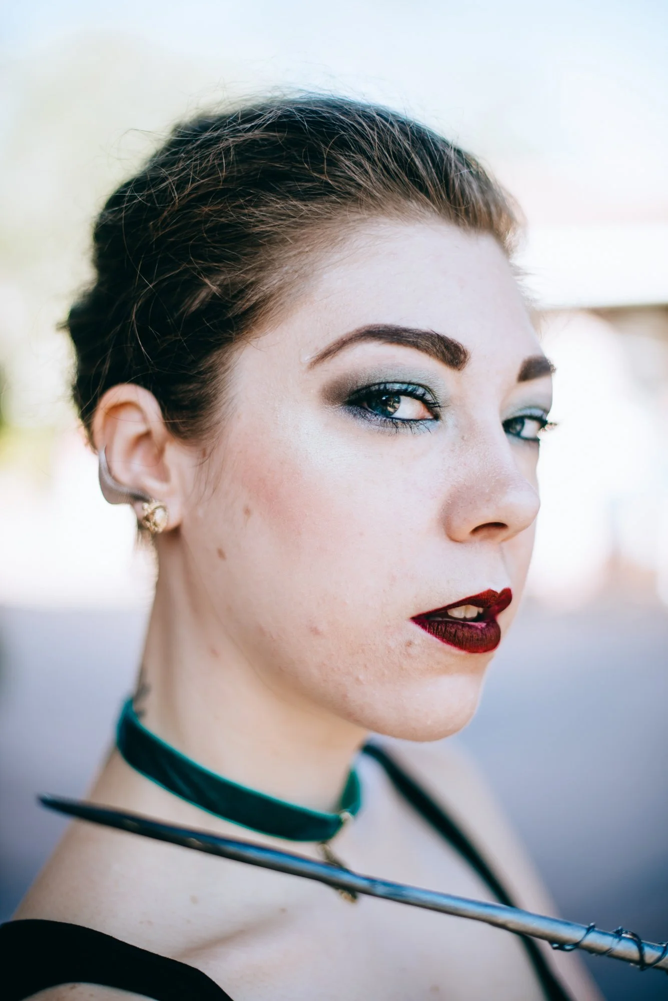 BT86-green-eyeshadow-white-woman.jpg