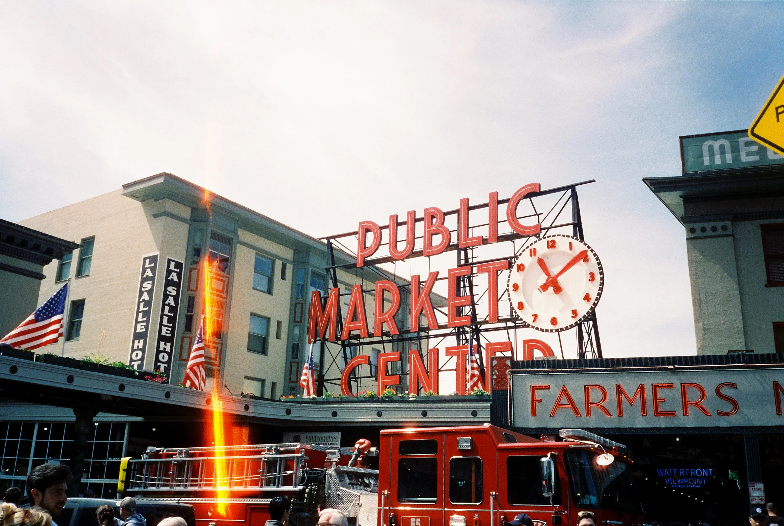 pnw183-seattle-public-market-center-sign.jpg