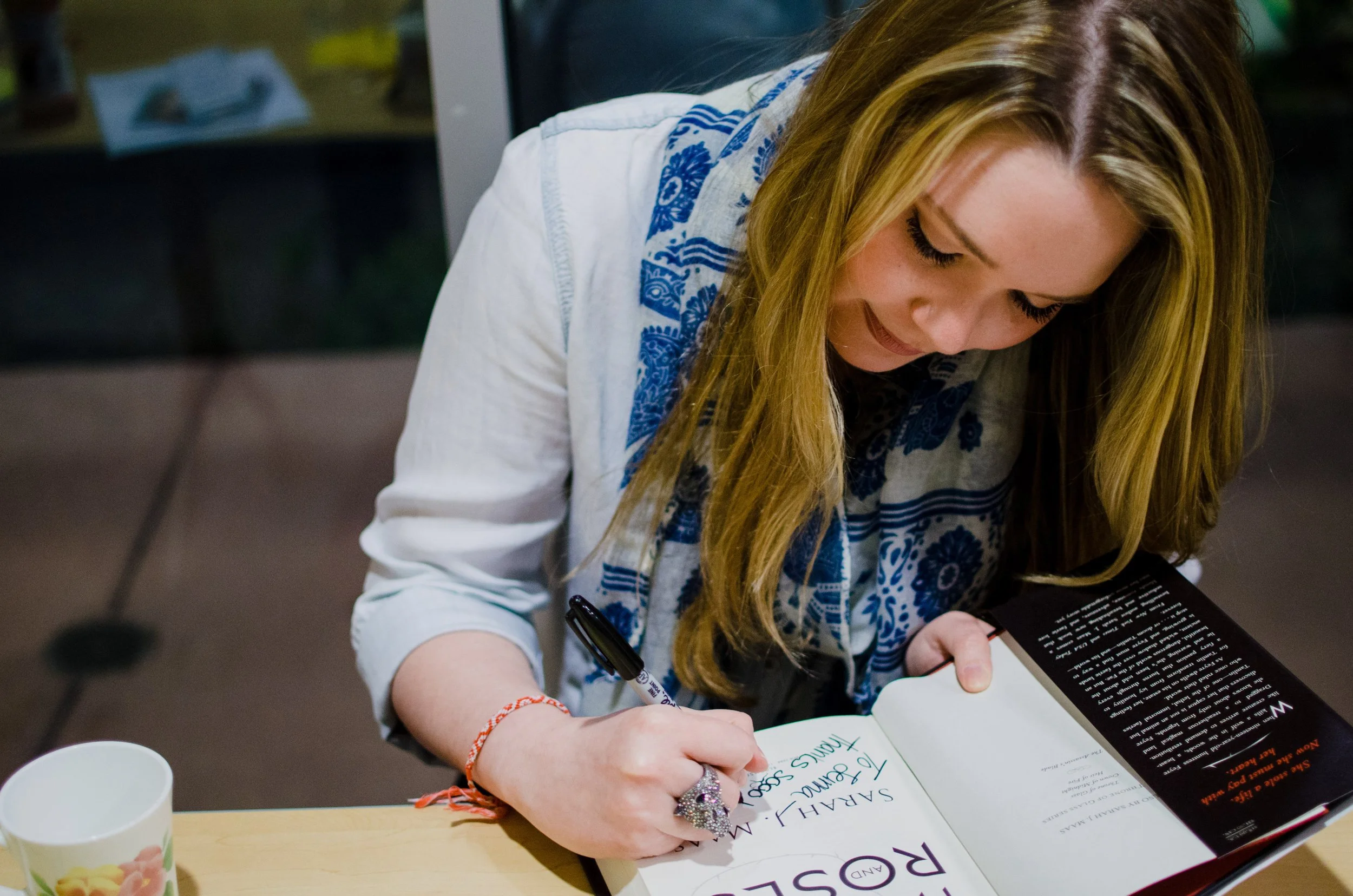 sjm7-sarah-j-mass-signing-book.jpg