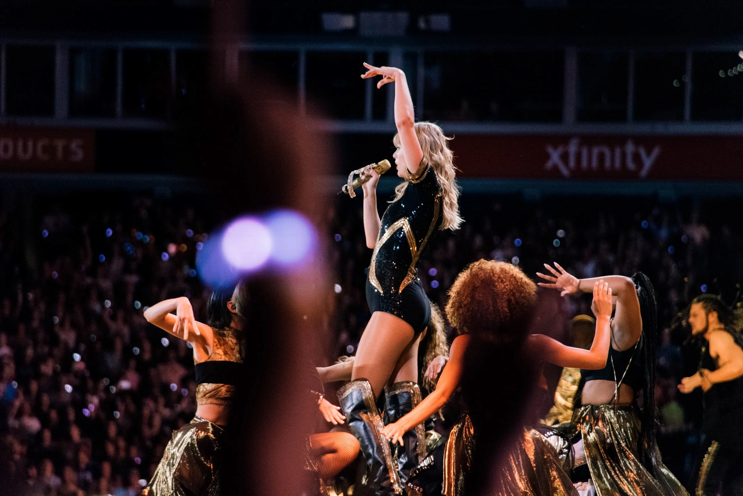 tay153-taylor-swift-reputation-stadium-tour-nashville-nissan-stadium-king-of-my-heart.jpg