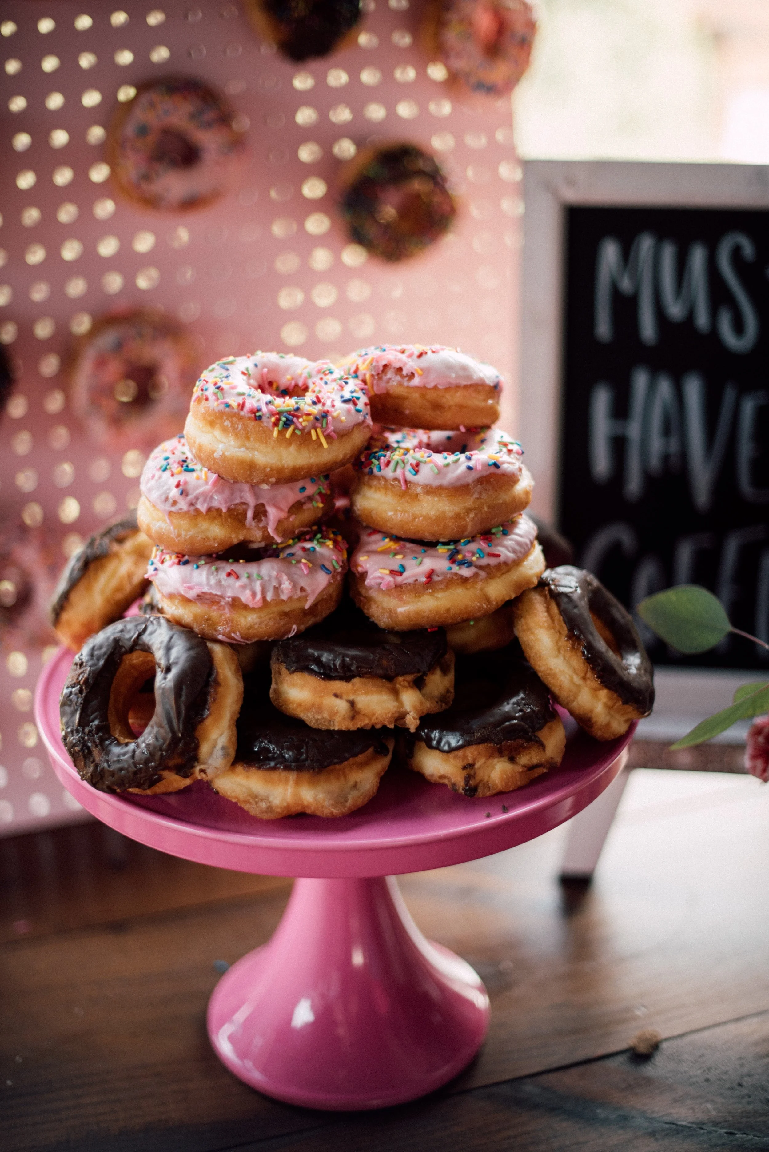 d209-pink-chocolate-donuts-pile.jpg